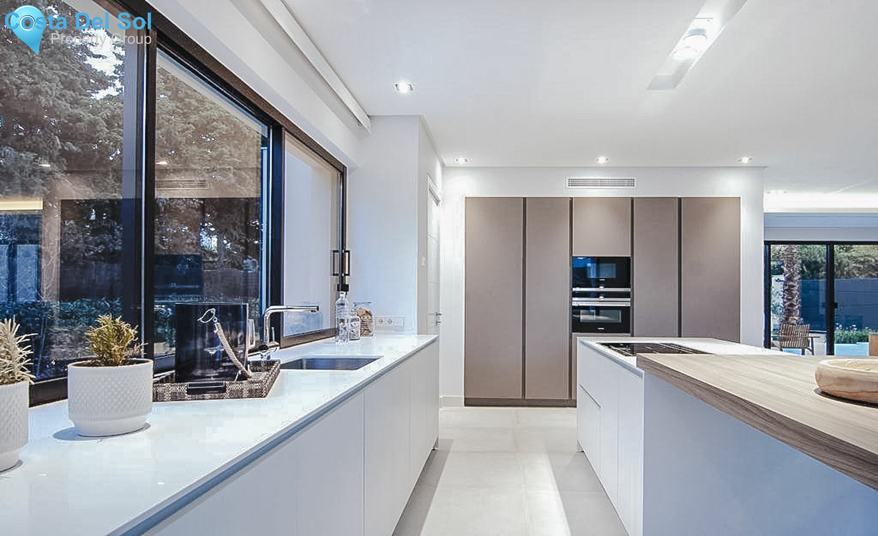 Detached Villa in Estepona-1497563