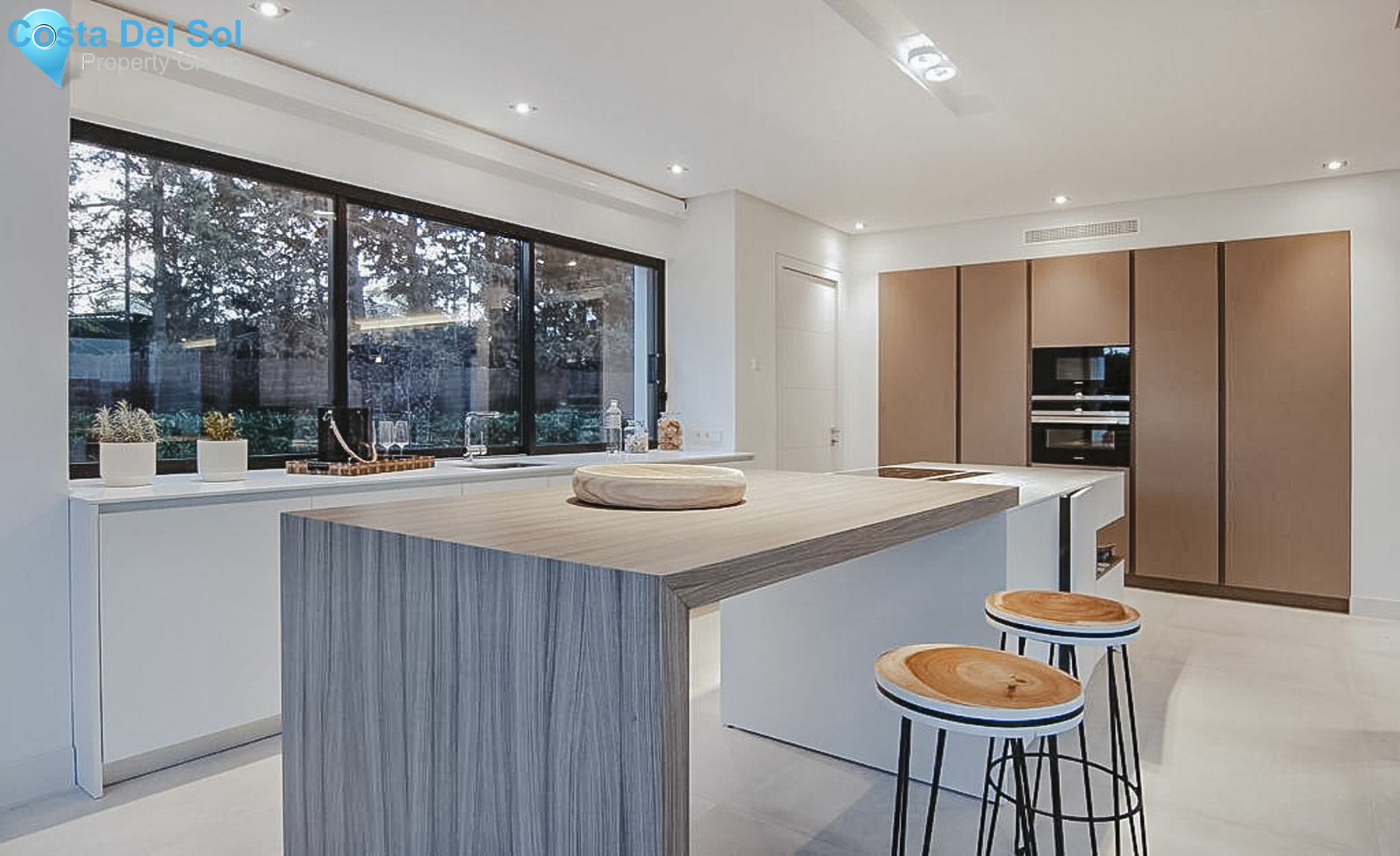 Detached Villa in Estepona-1497564