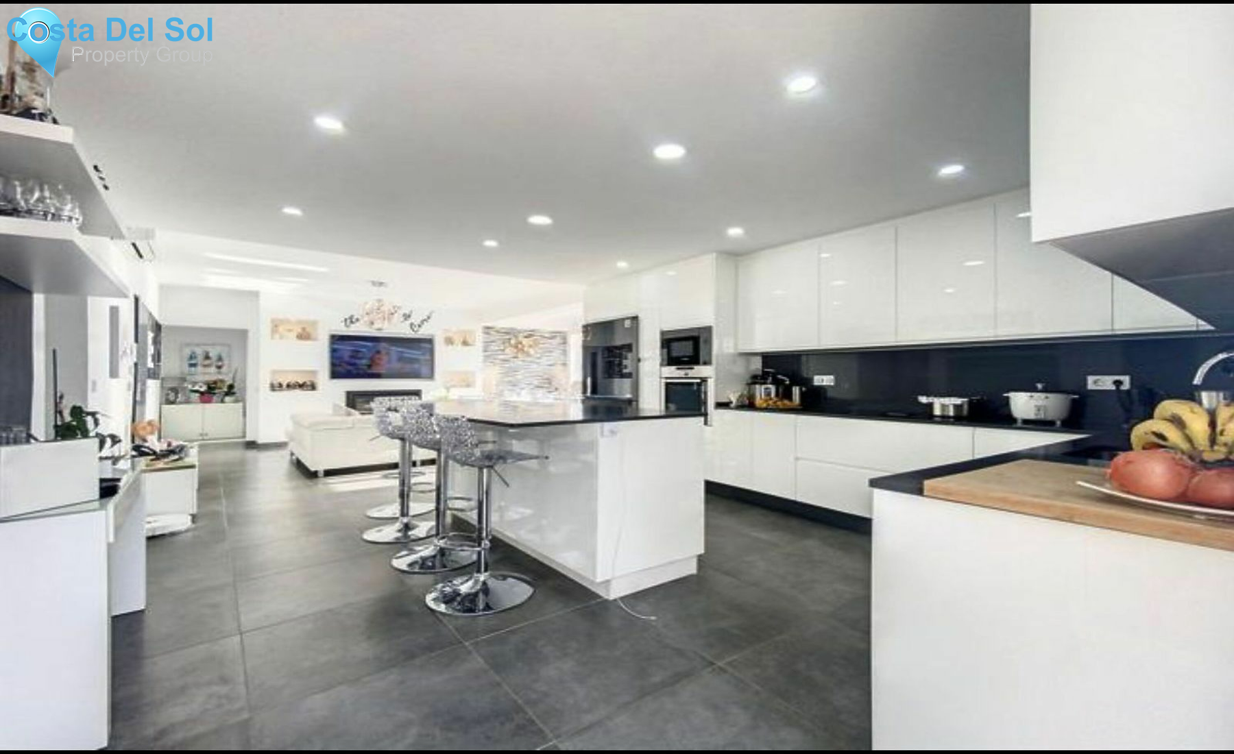 Detached Villa in Estepona-1498055