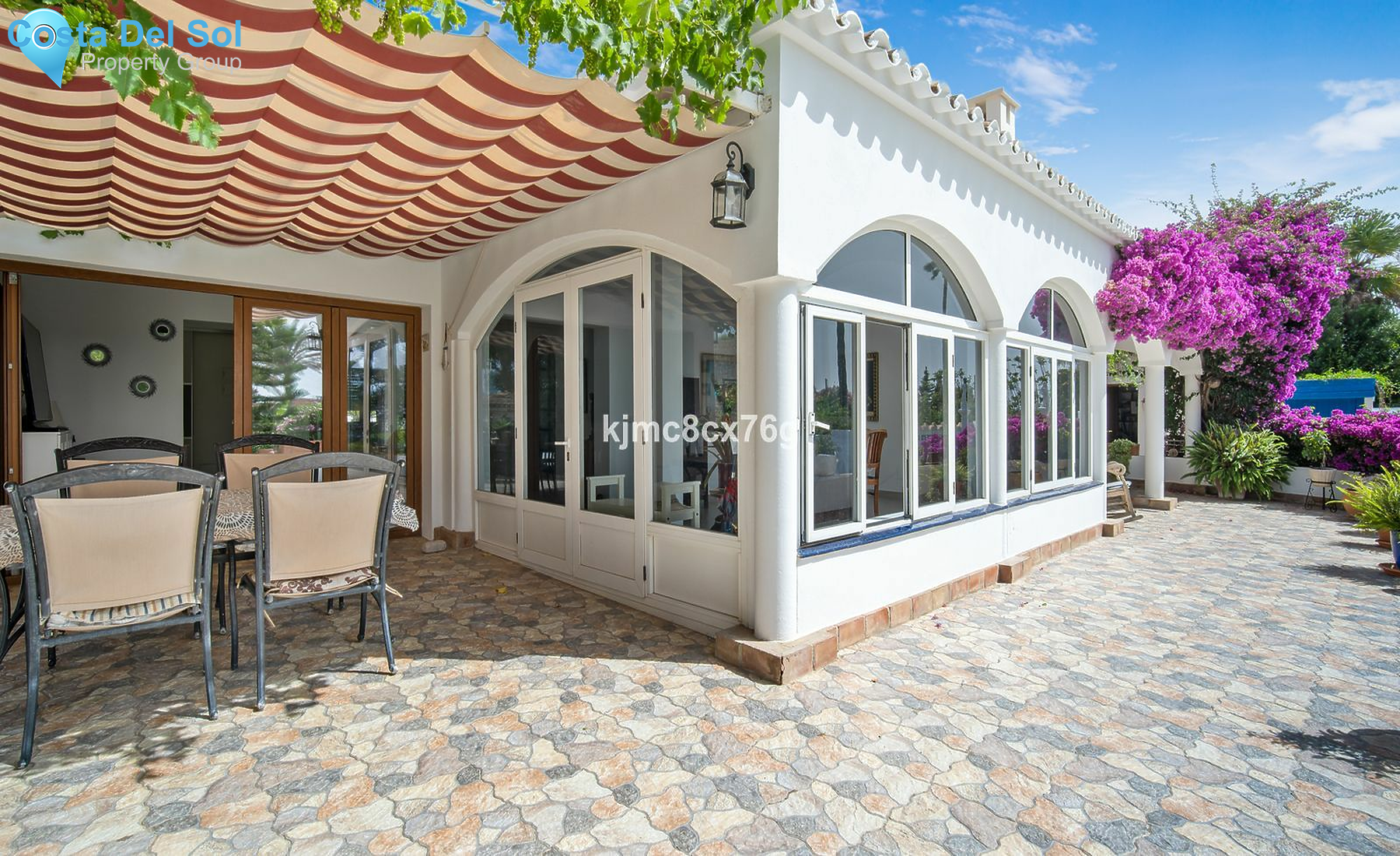 Detached Villa in Estepona-1516402