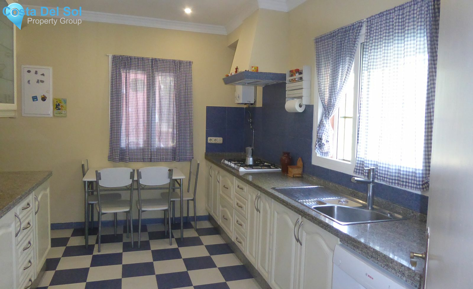 Detached Villa in Estepona-1553906