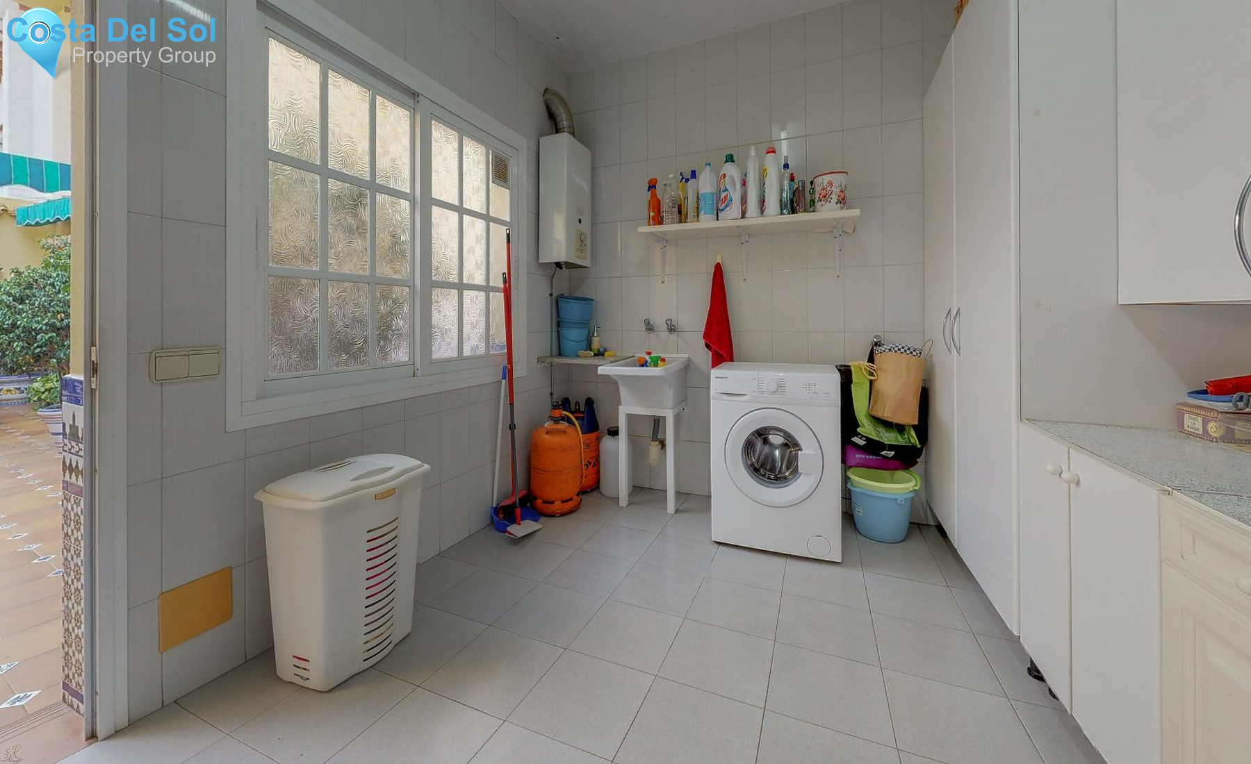 Detached Villa in Fuengirola-1399608