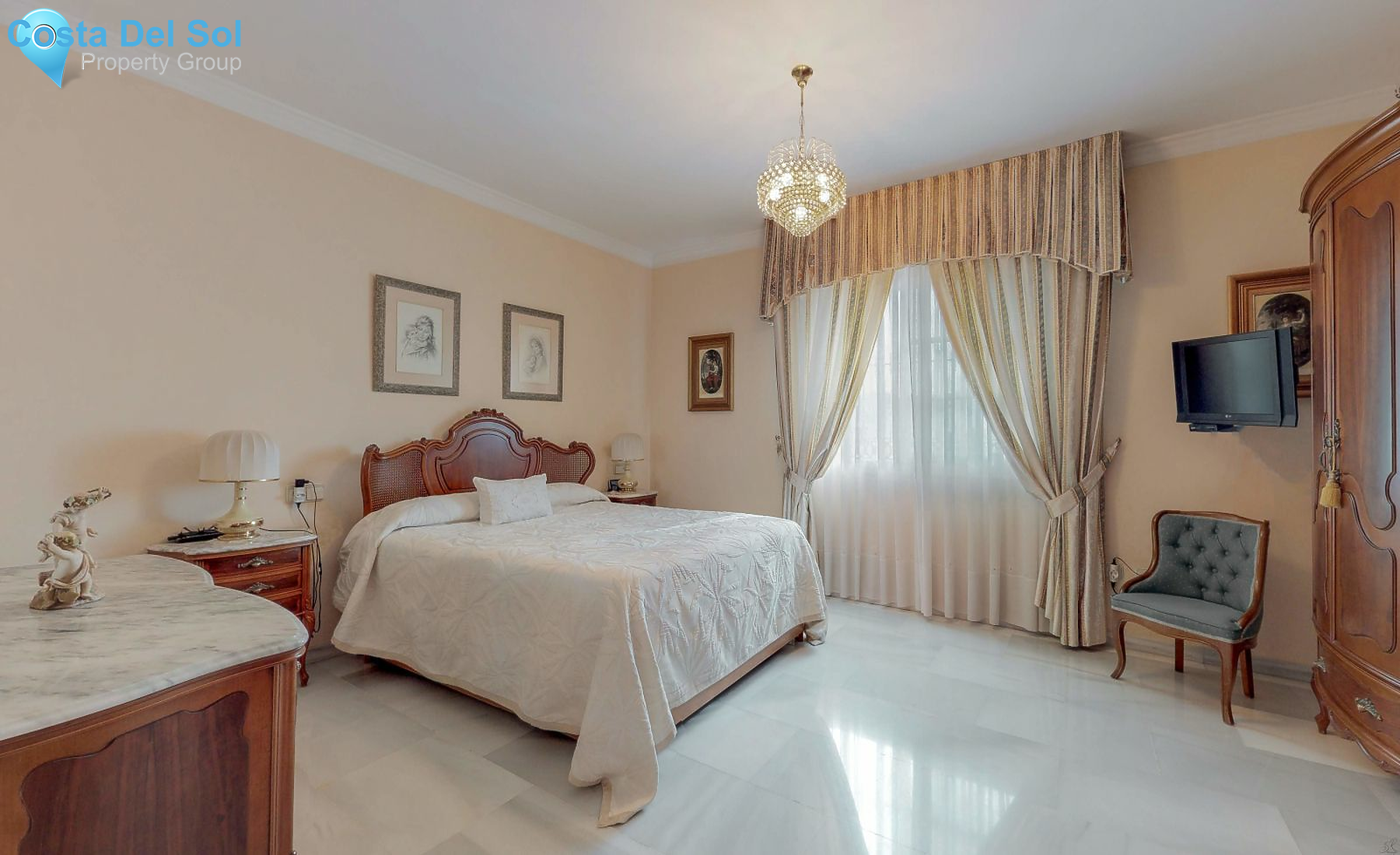 Detached Villa in Fuengirola-1399610