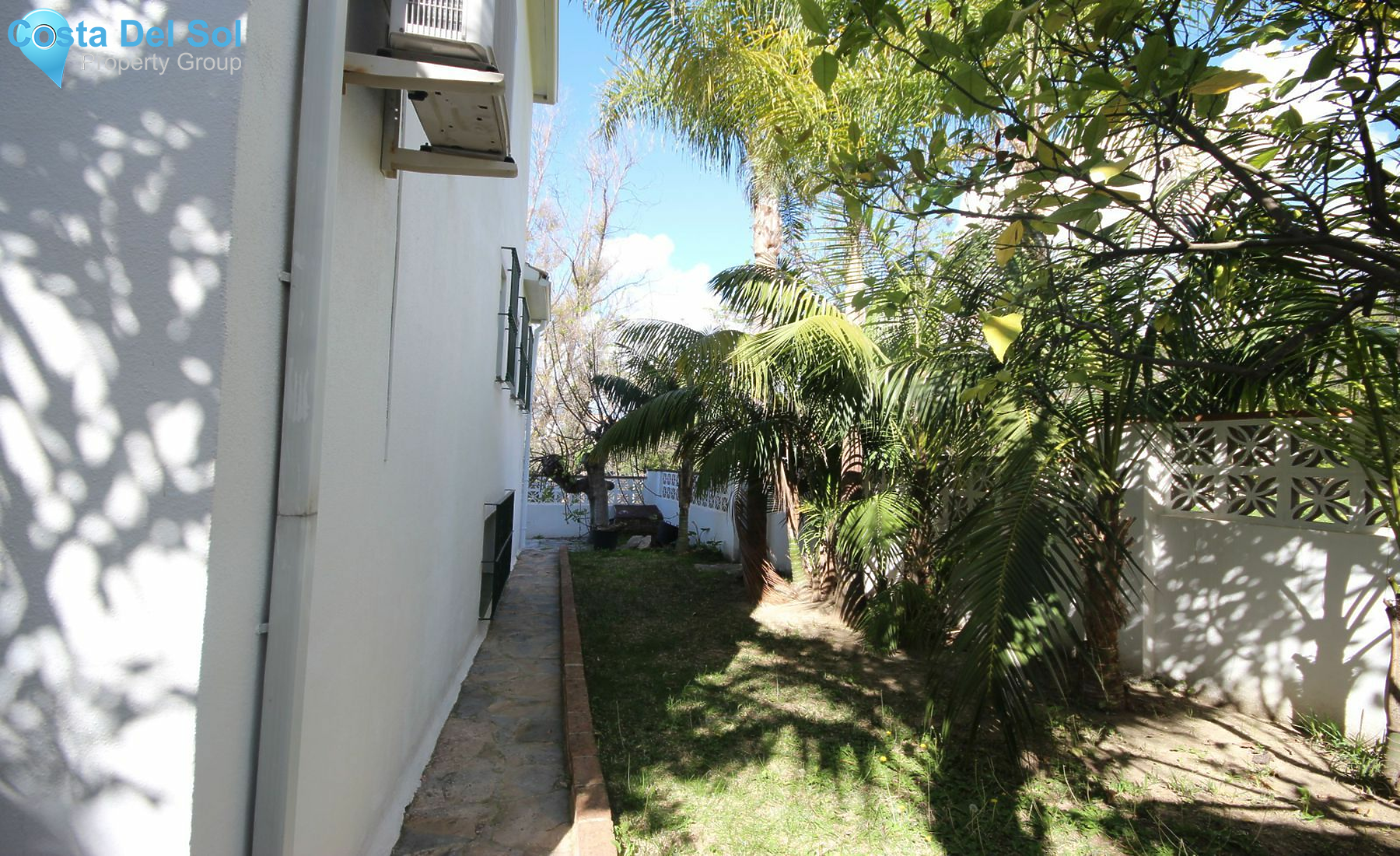 Detached Villa in Guadalmina Alta-1211103