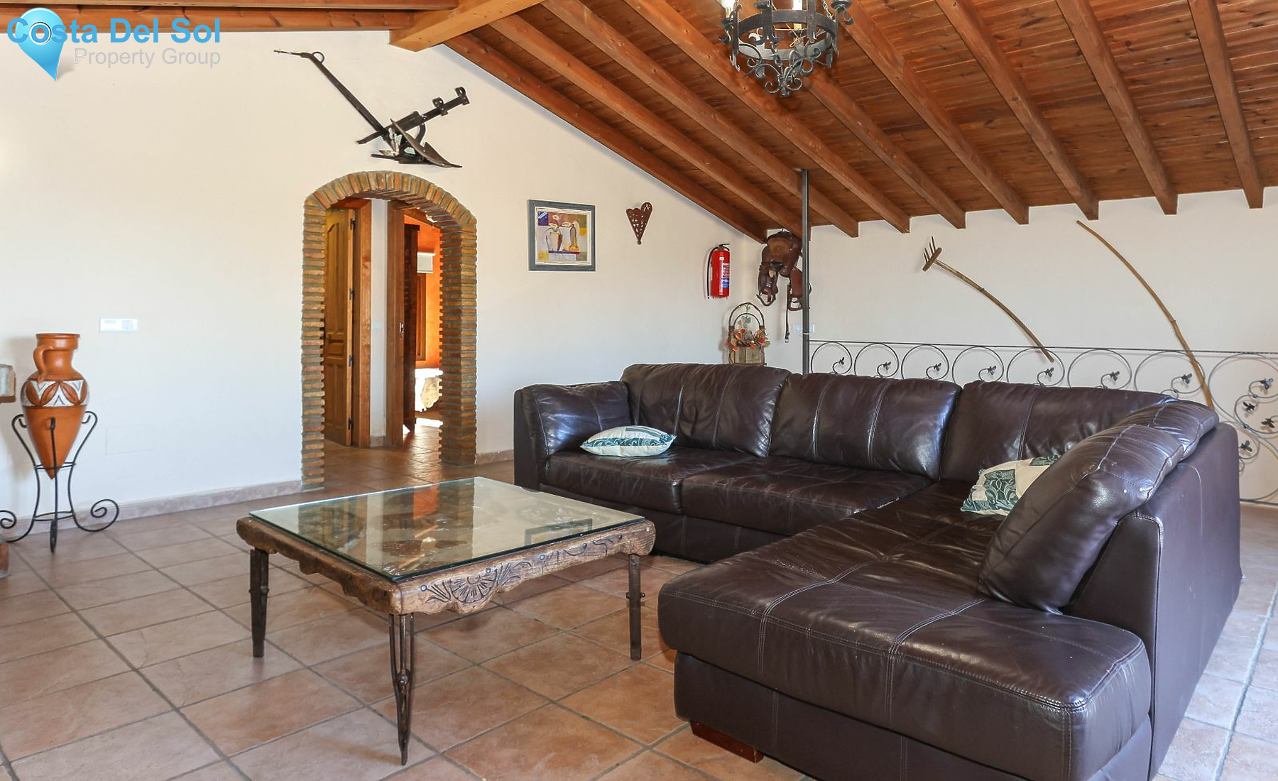 Detached Villa in Guaro-1218007