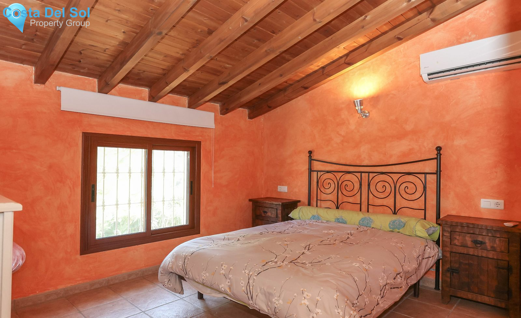 Detached Villa in Guaro-1218011
