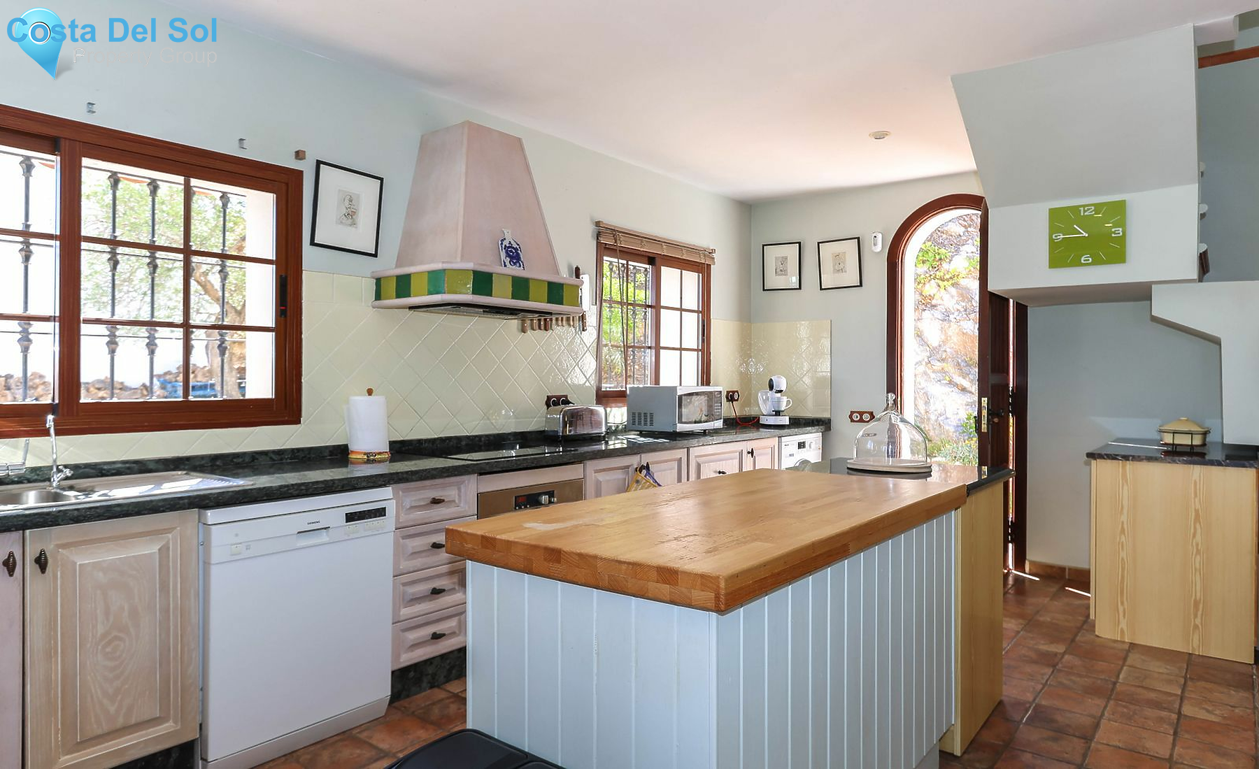 Detached Villa in Guaro-1518950