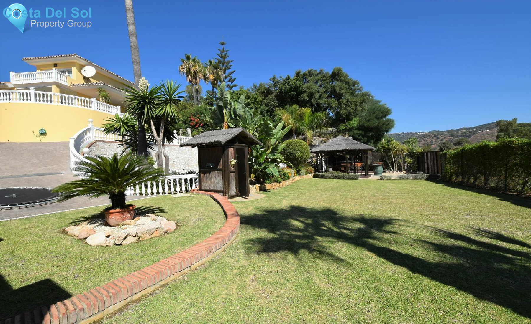 Detached Villa in Hacienda Las Chapas-1166127