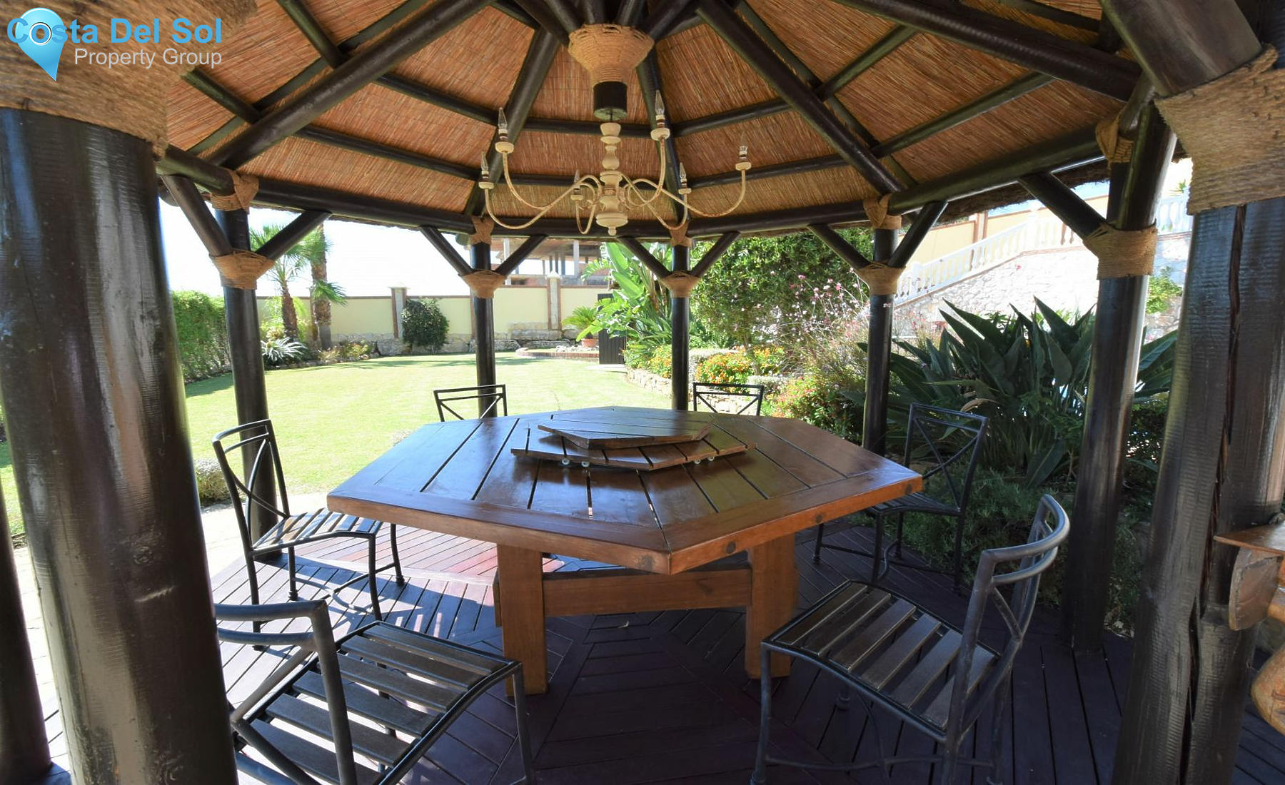 Detached Villa in Hacienda Las Chapas-1166129