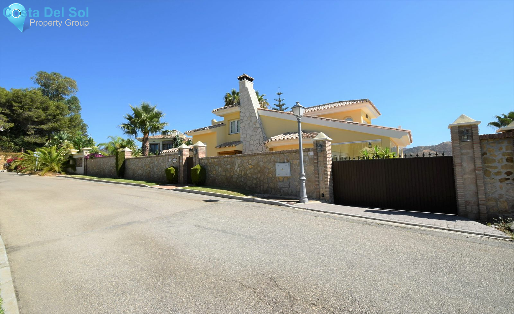 Detached Villa in Hacienda Las Chapas-1166131