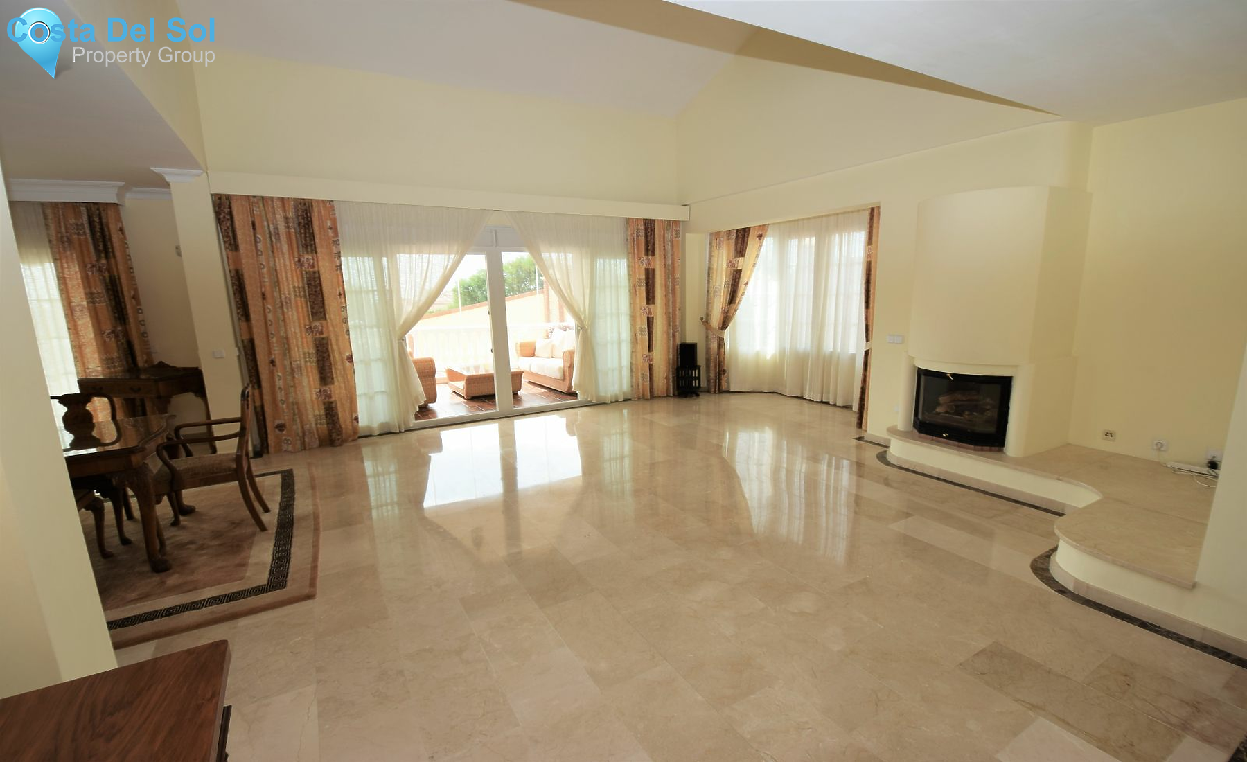 Detached Villa in Hacienda Las Chapas-1166117