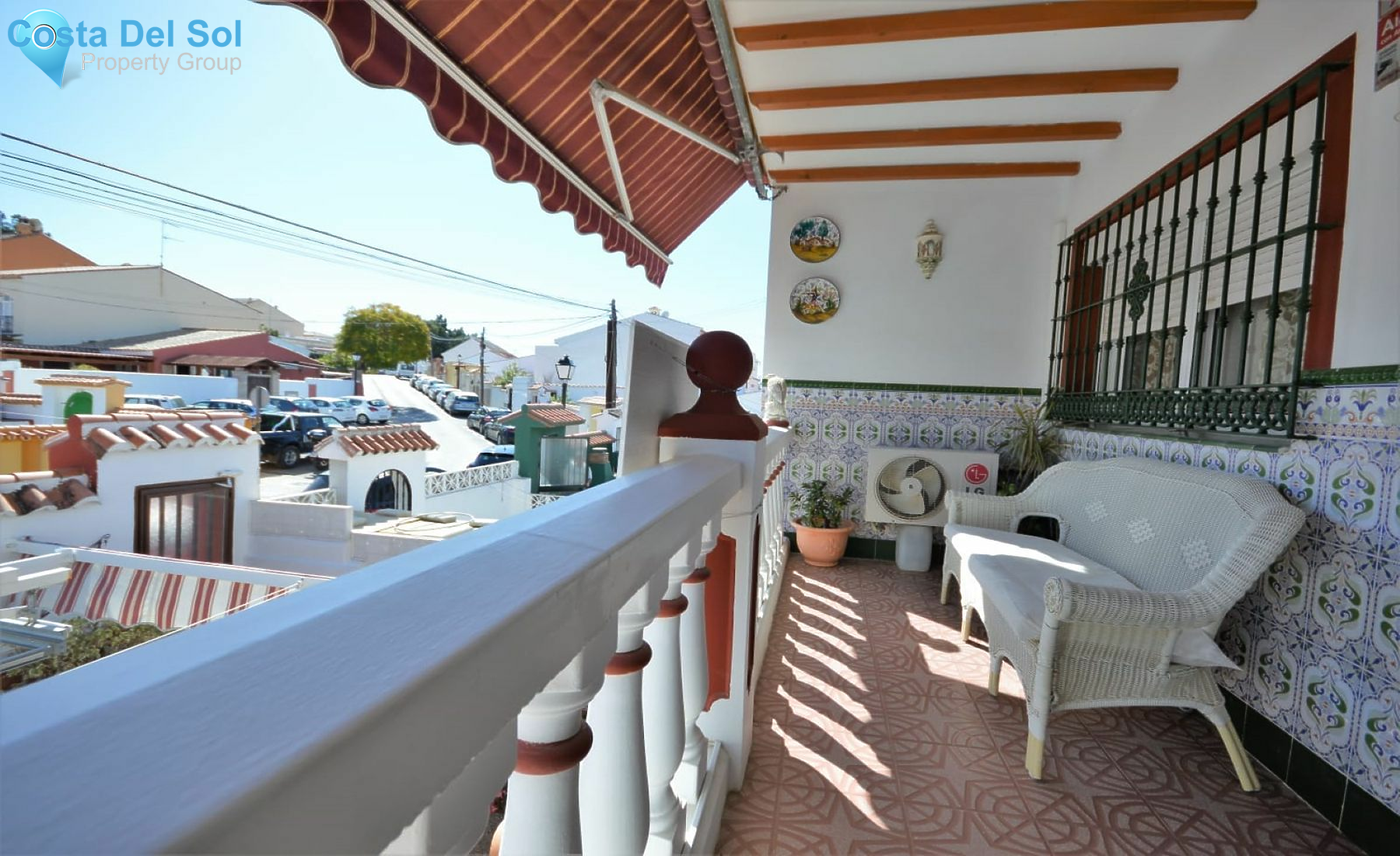 Detached Villa in La Campana-1532042