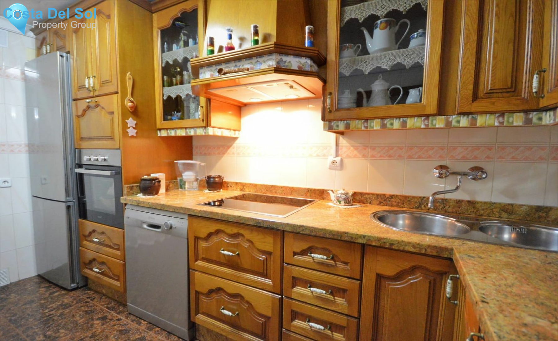 Detached Villa in La Campana-1532046