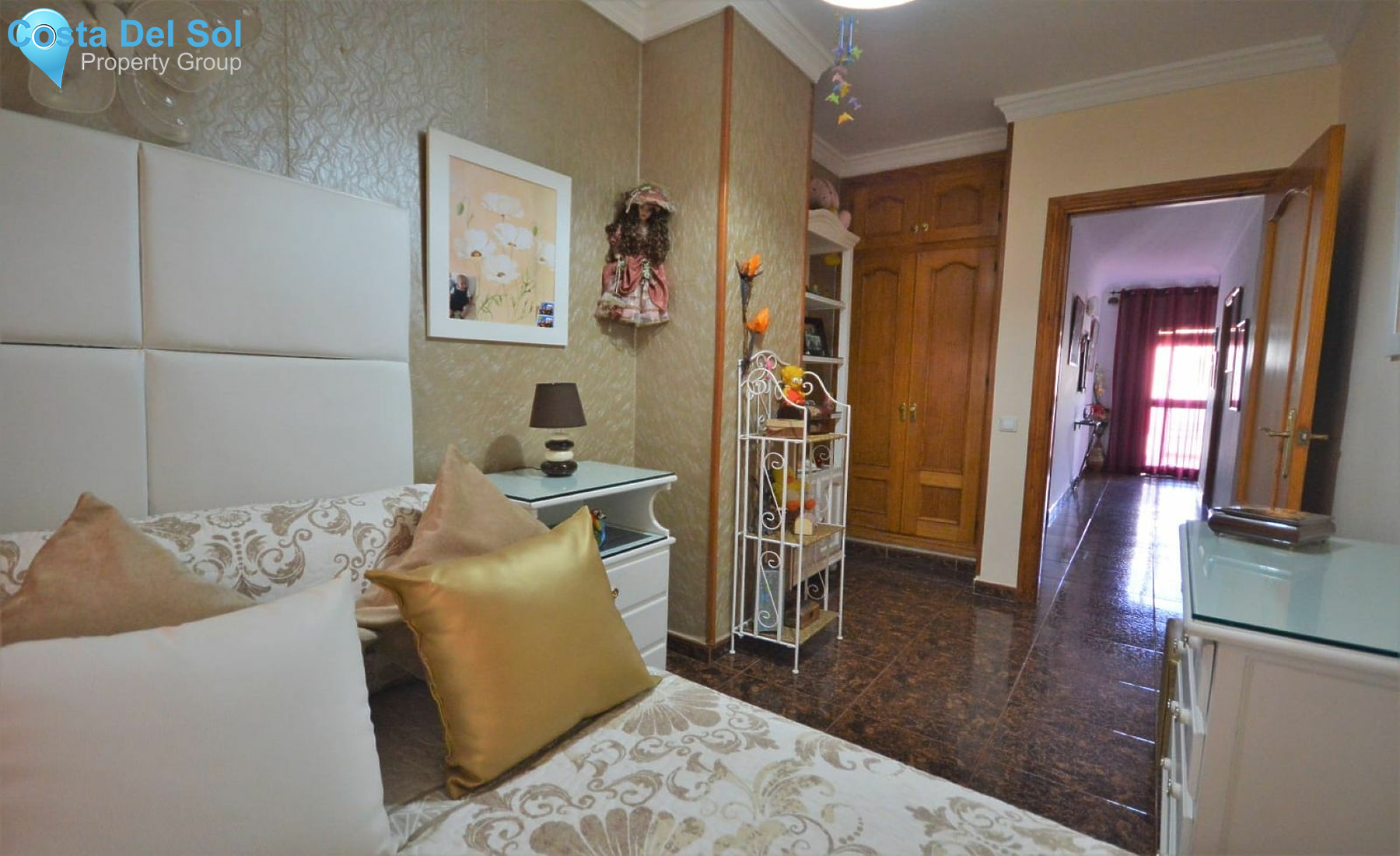 Detached Villa in La Campana-1532035