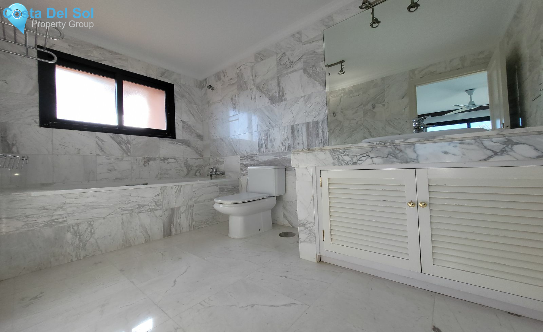 Detached Villa in La Mairena-1443417