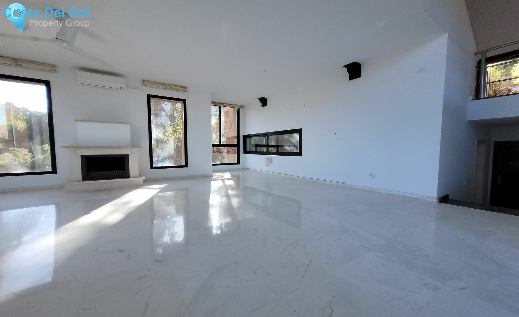 Detached Villa in La Mairena-1443403
