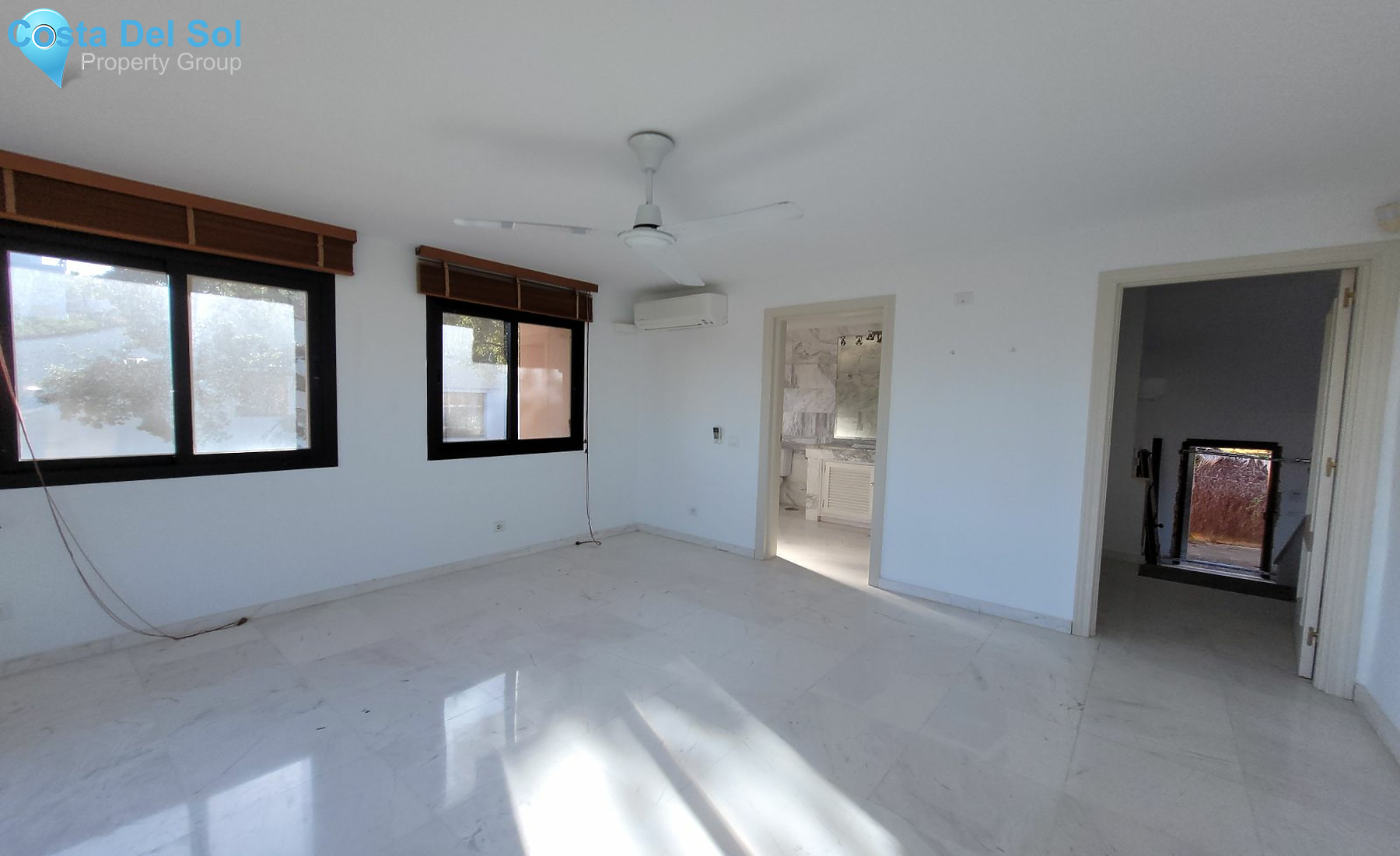 Detached Villa in La Mairena-1443408