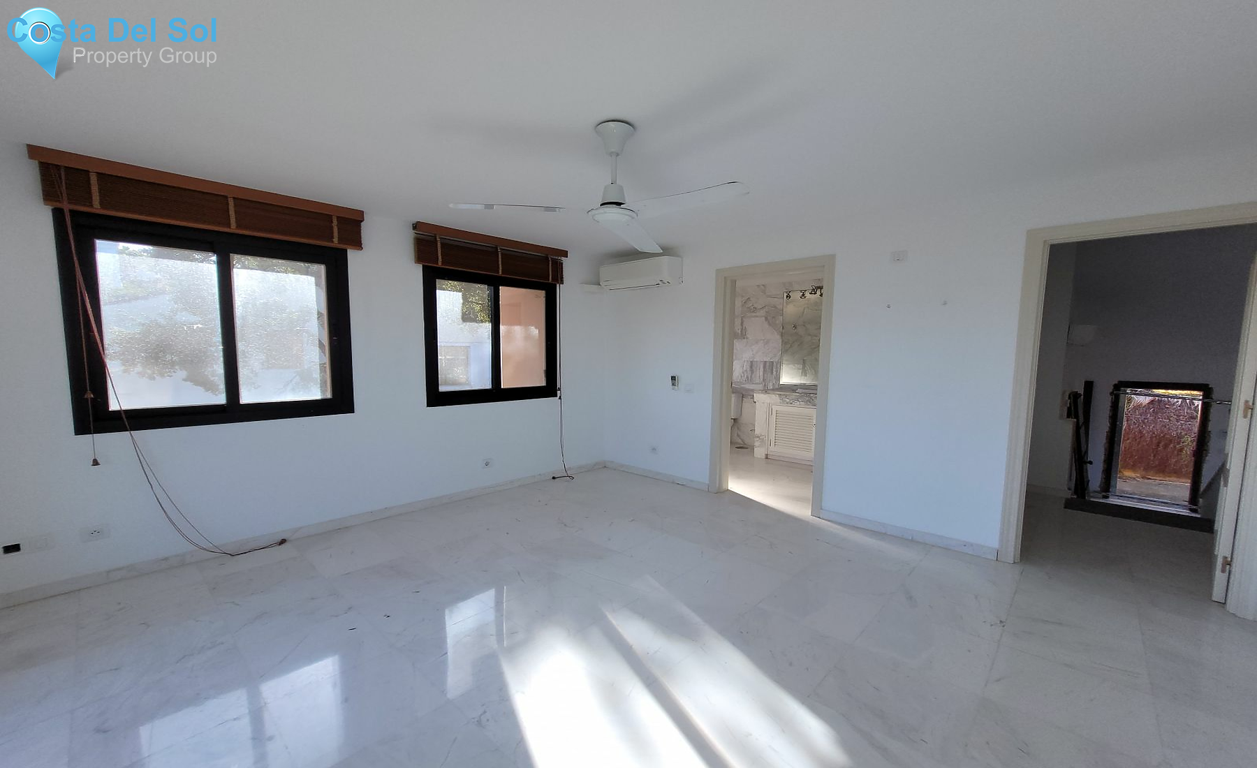 Detached Villa in La Mairena-1443409