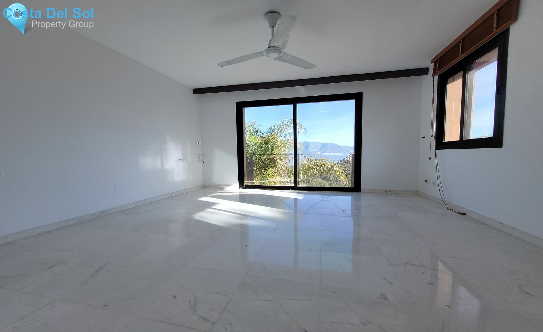 Detached Villa in La Mairena-1443410