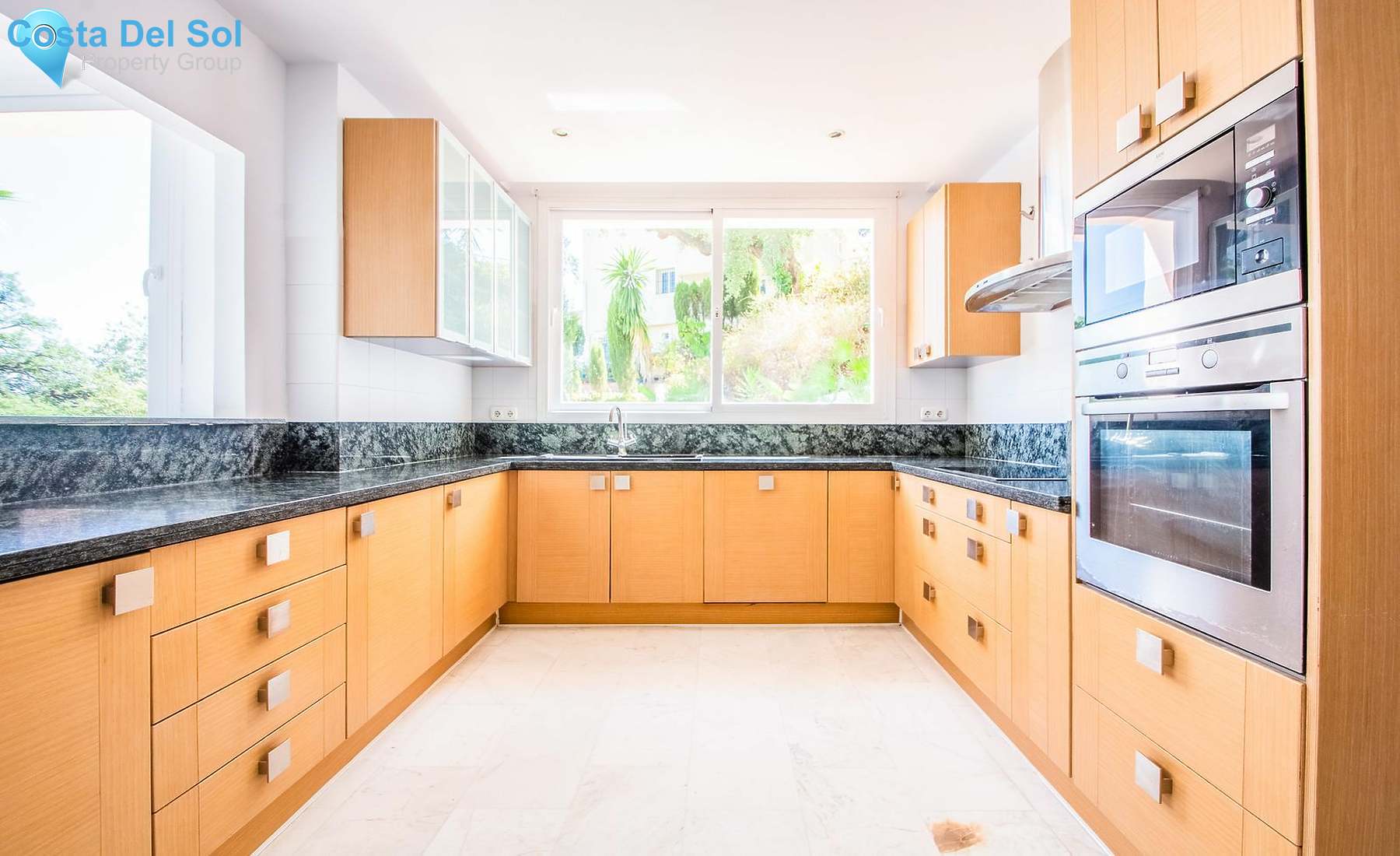Detached Villa in La Mairena-1520612