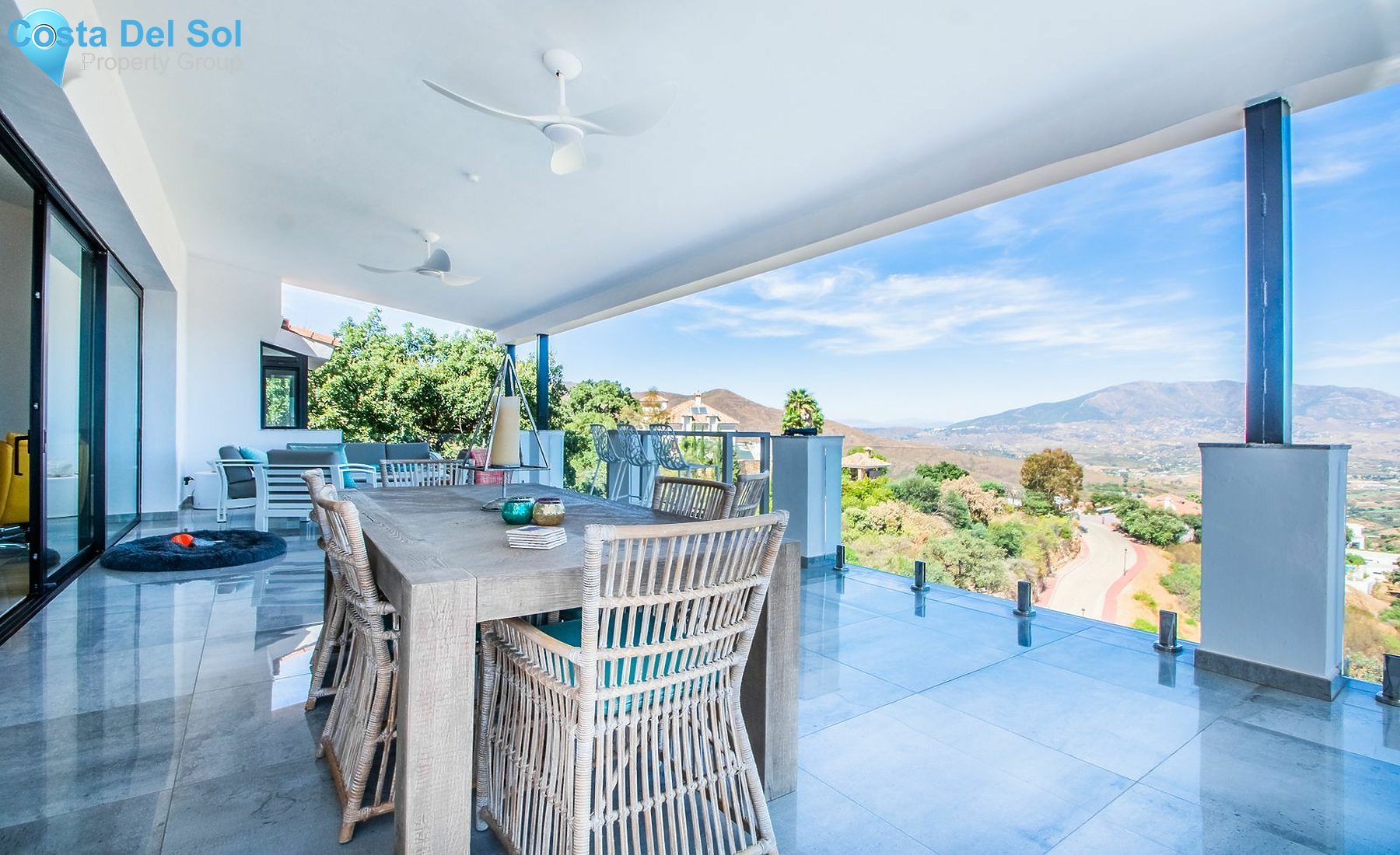 Detached Villa in La Mairena-1552742