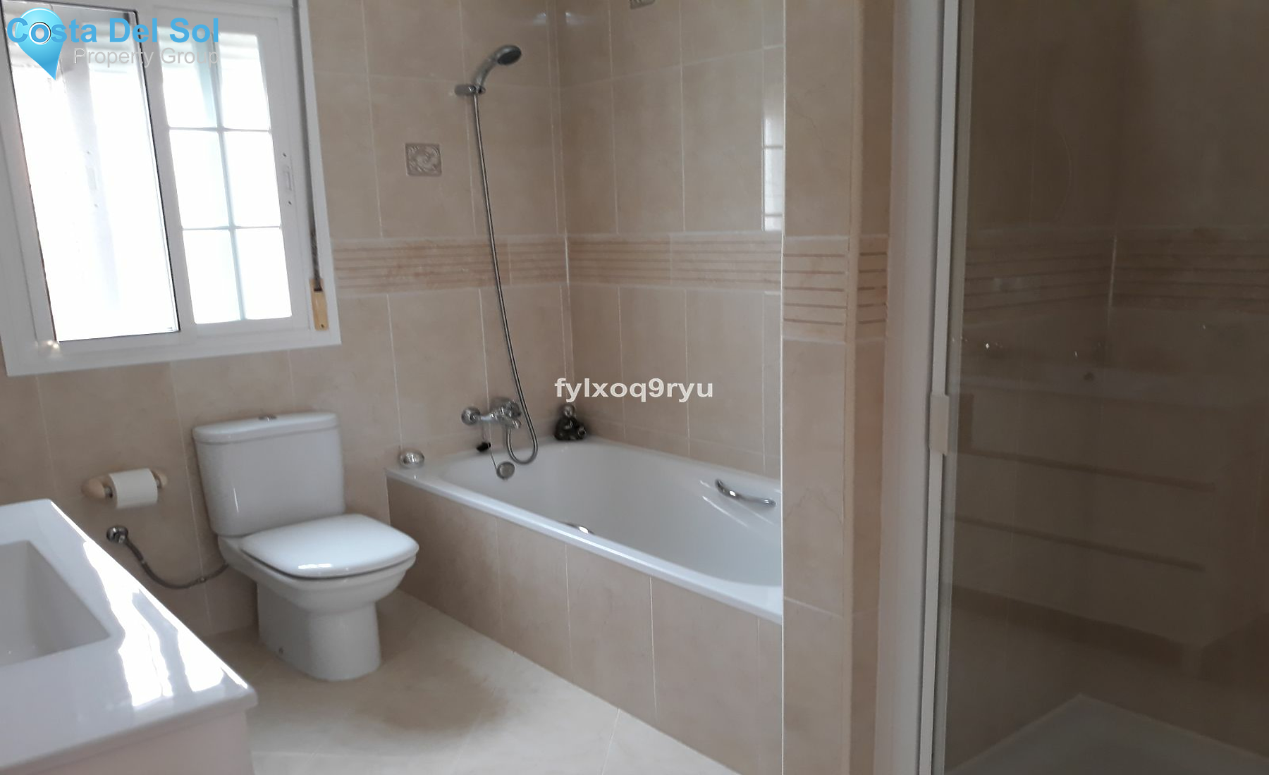 Detached Villa in La Viñuela-1210013