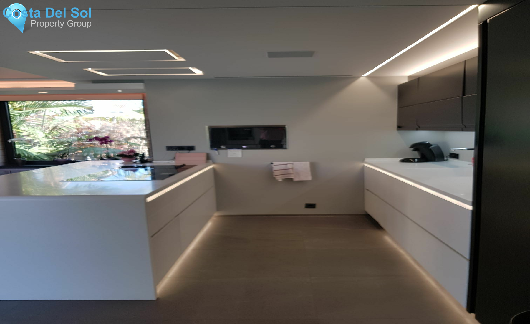 Detached Villa in Las Chapas-1181216