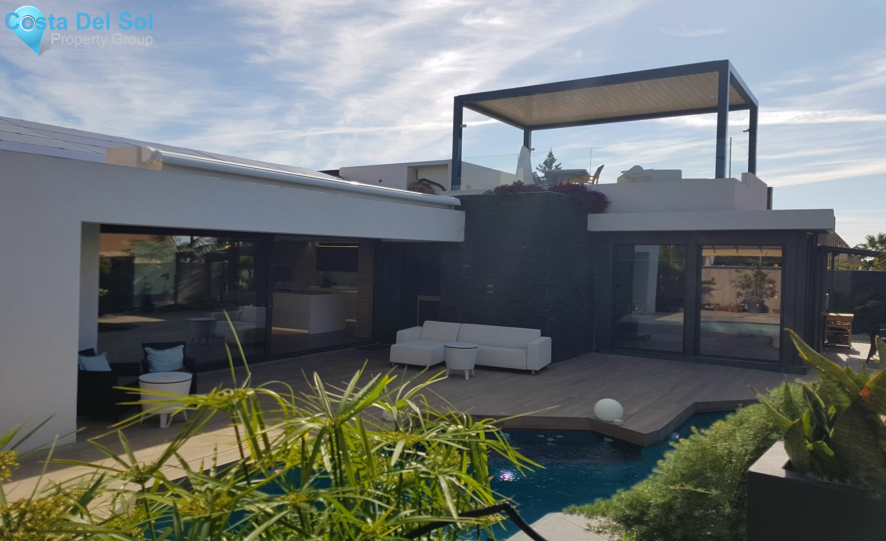 Detached Villa in Las Chapas-1181210