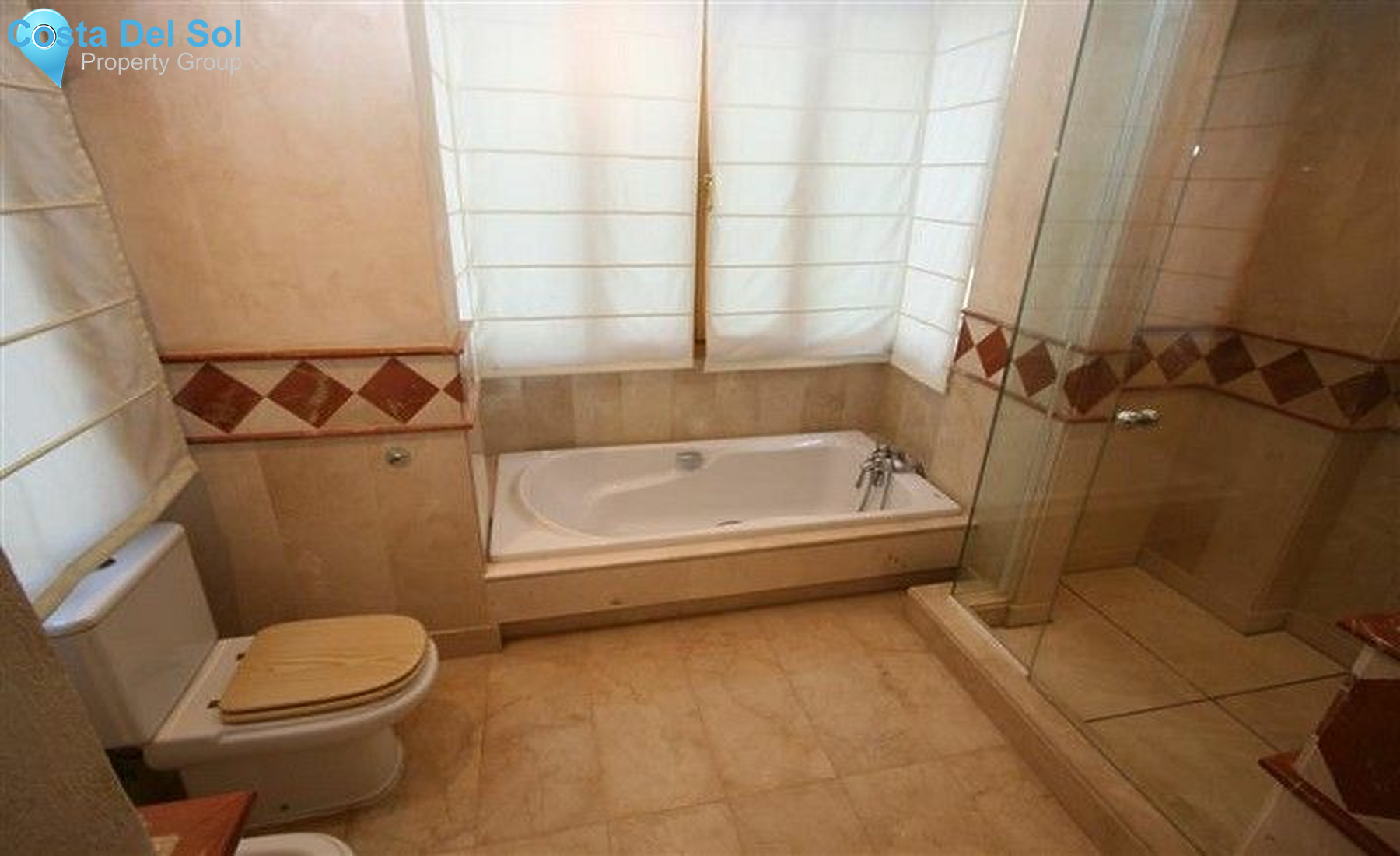 Detached Villa in Las Chapas-1215001