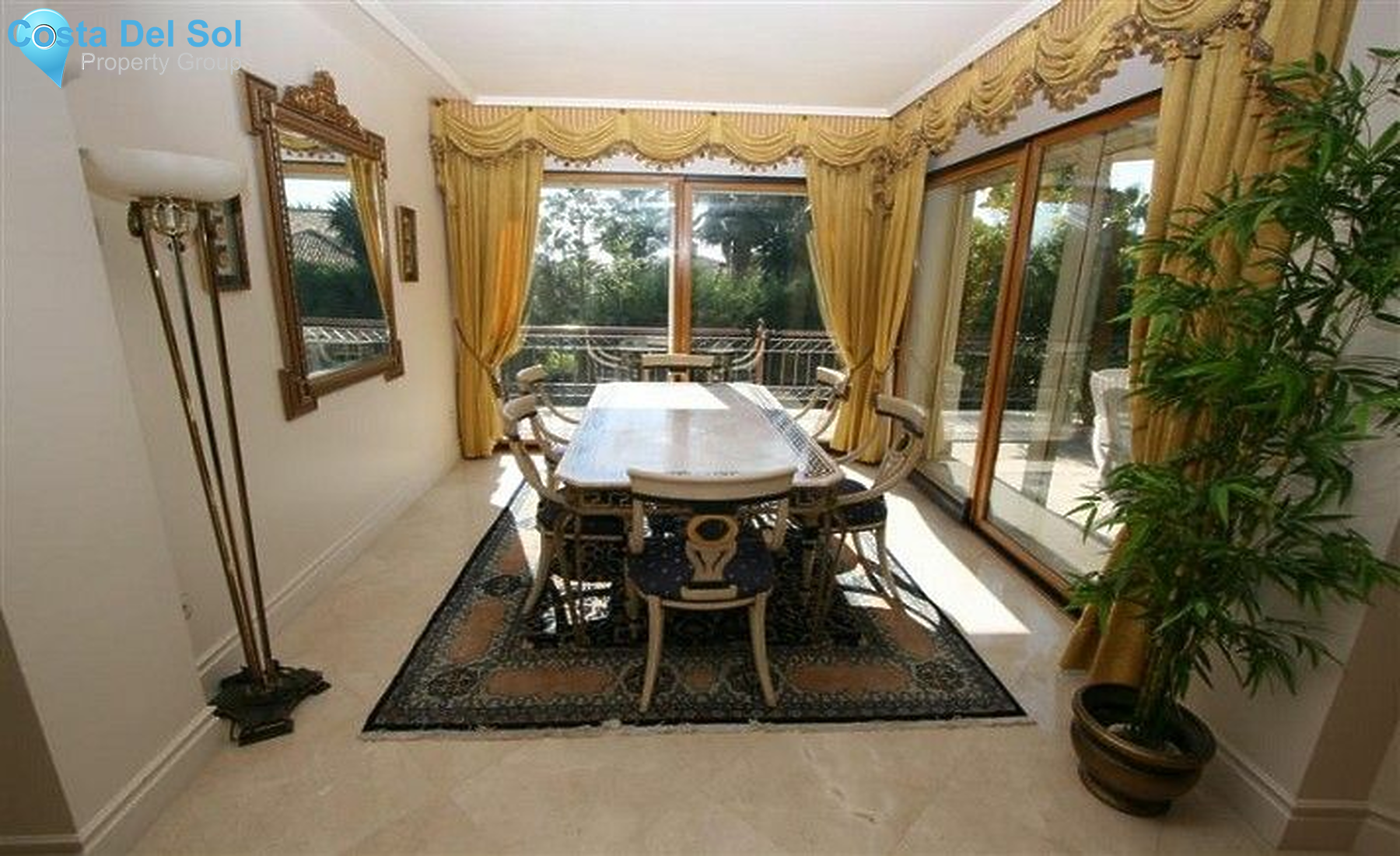 Detached Villa in Las Chapas-1214998