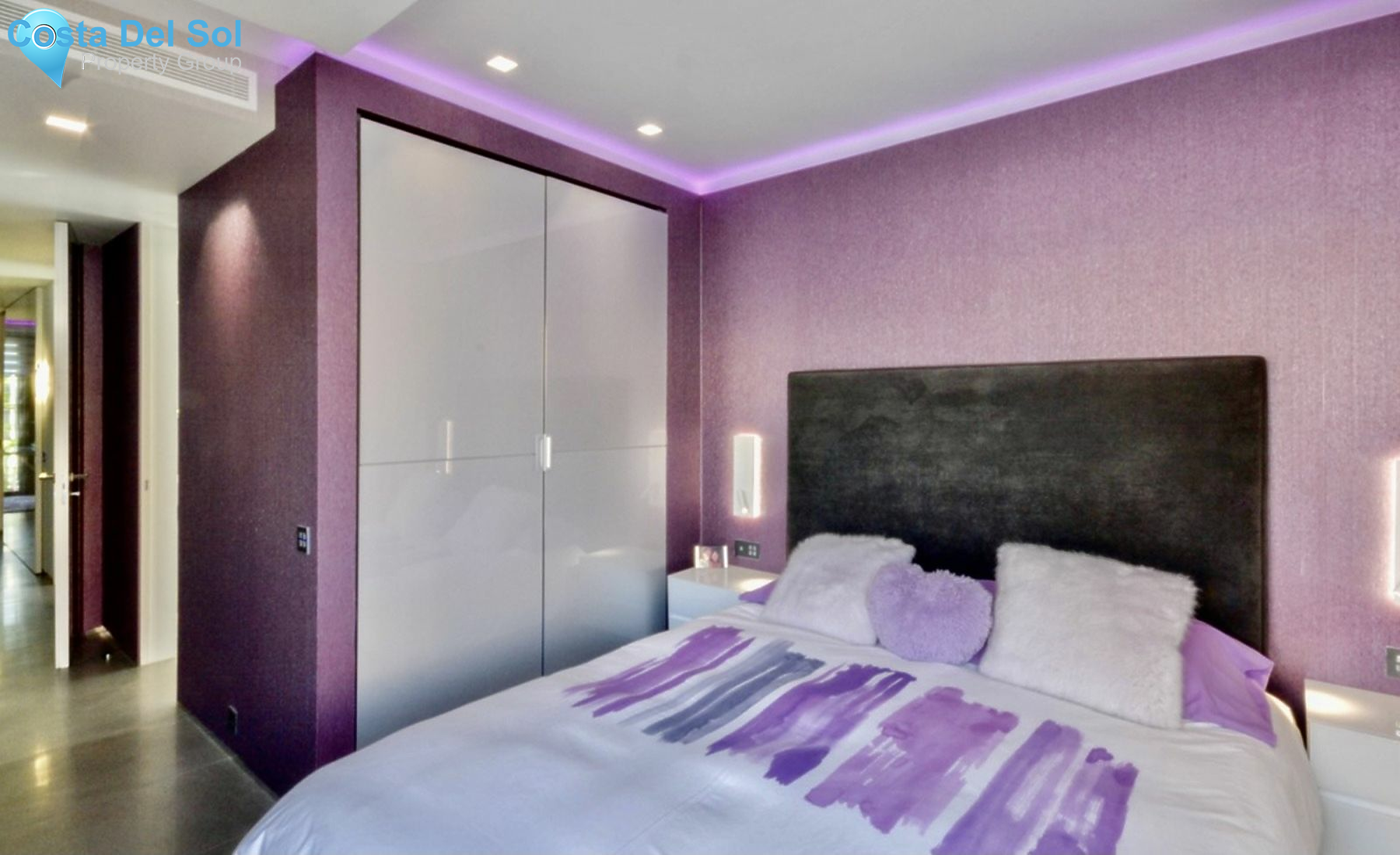 Detached Villa in Las Chapas-1399027