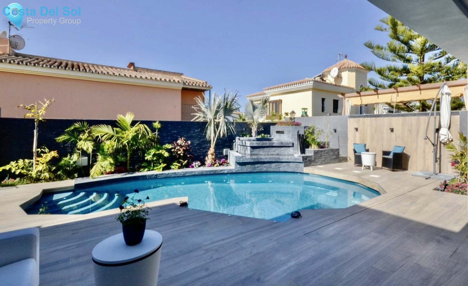 Detached Villa in Las Chapas-1399021