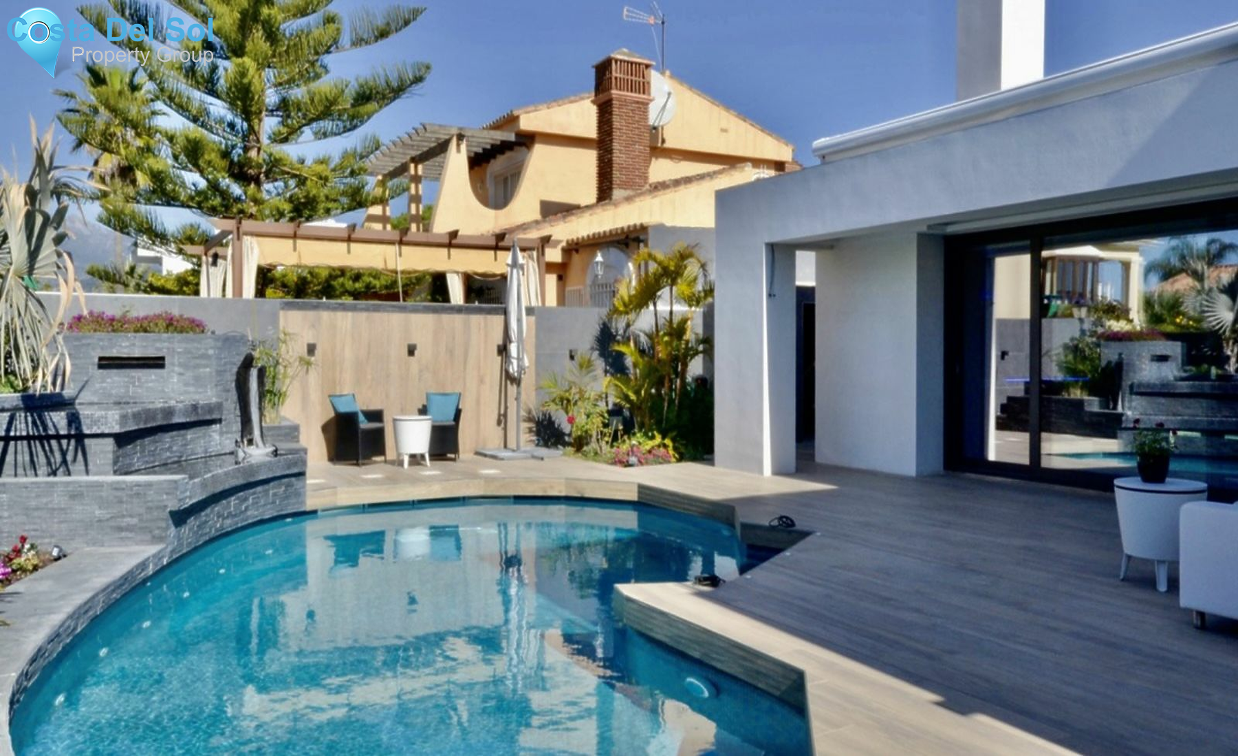 Detached Villa in Las Chapas-1399022