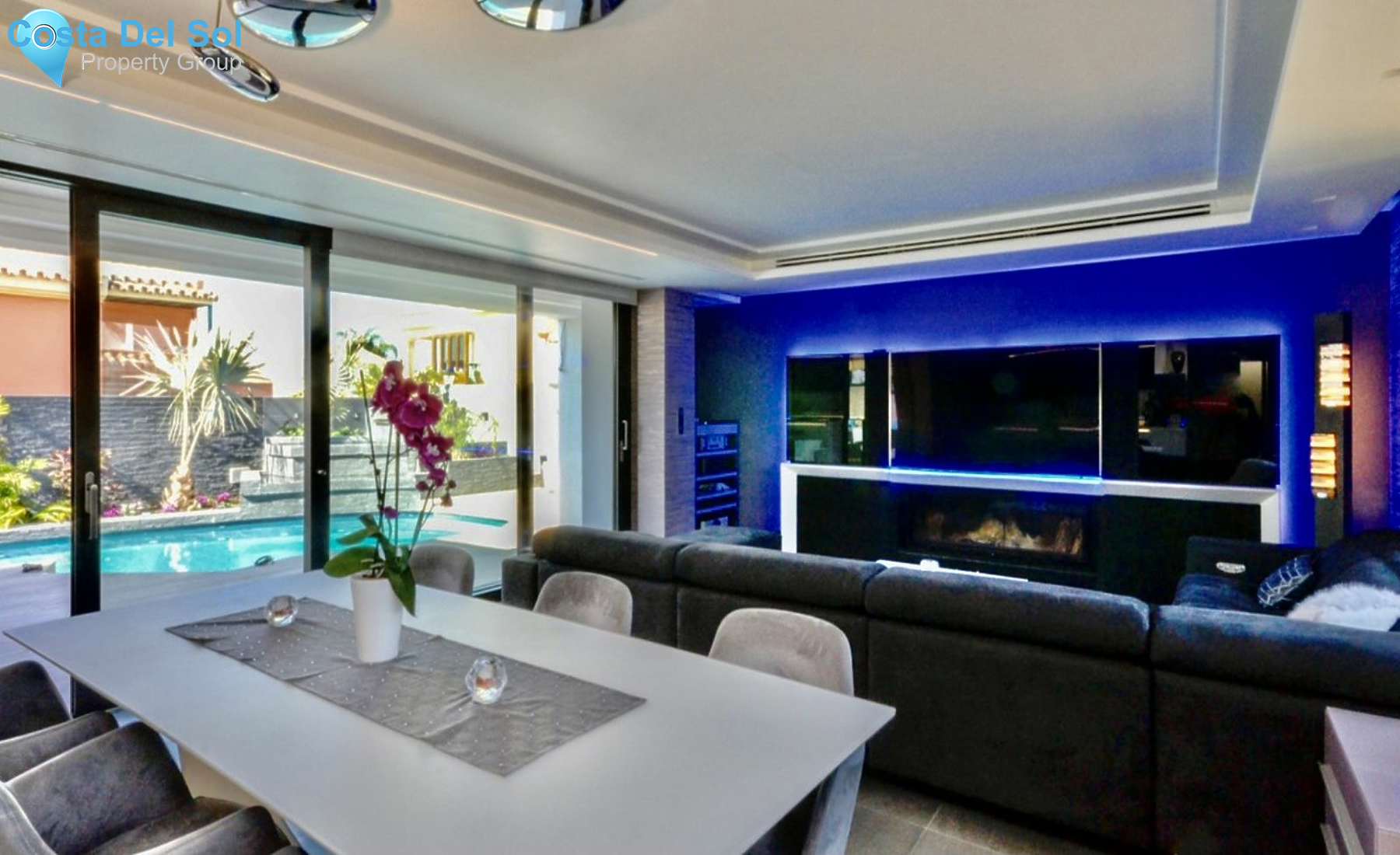 Detached Villa in Las Chapas-1399023