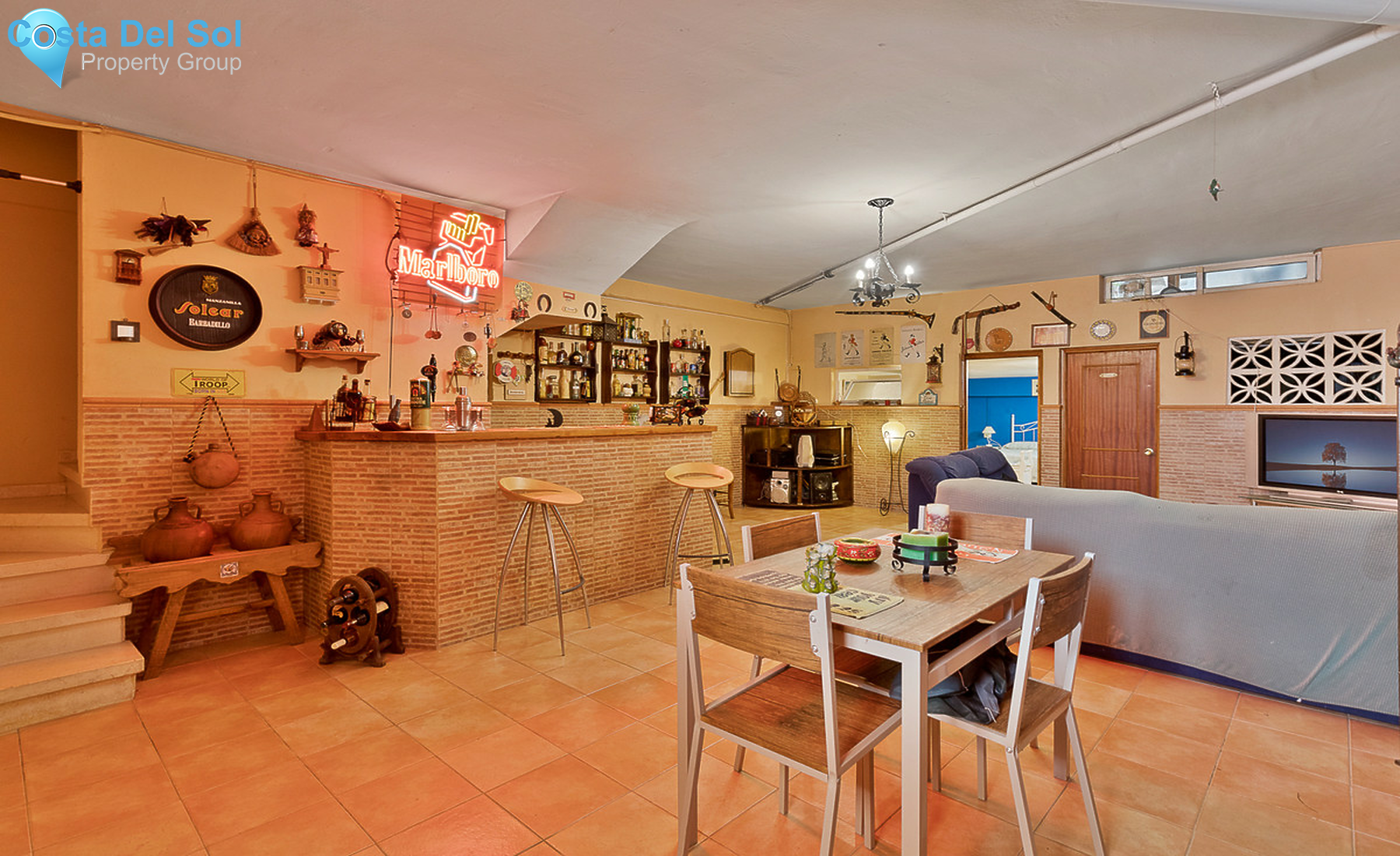 Detached Villa in Las Lagunas-695684