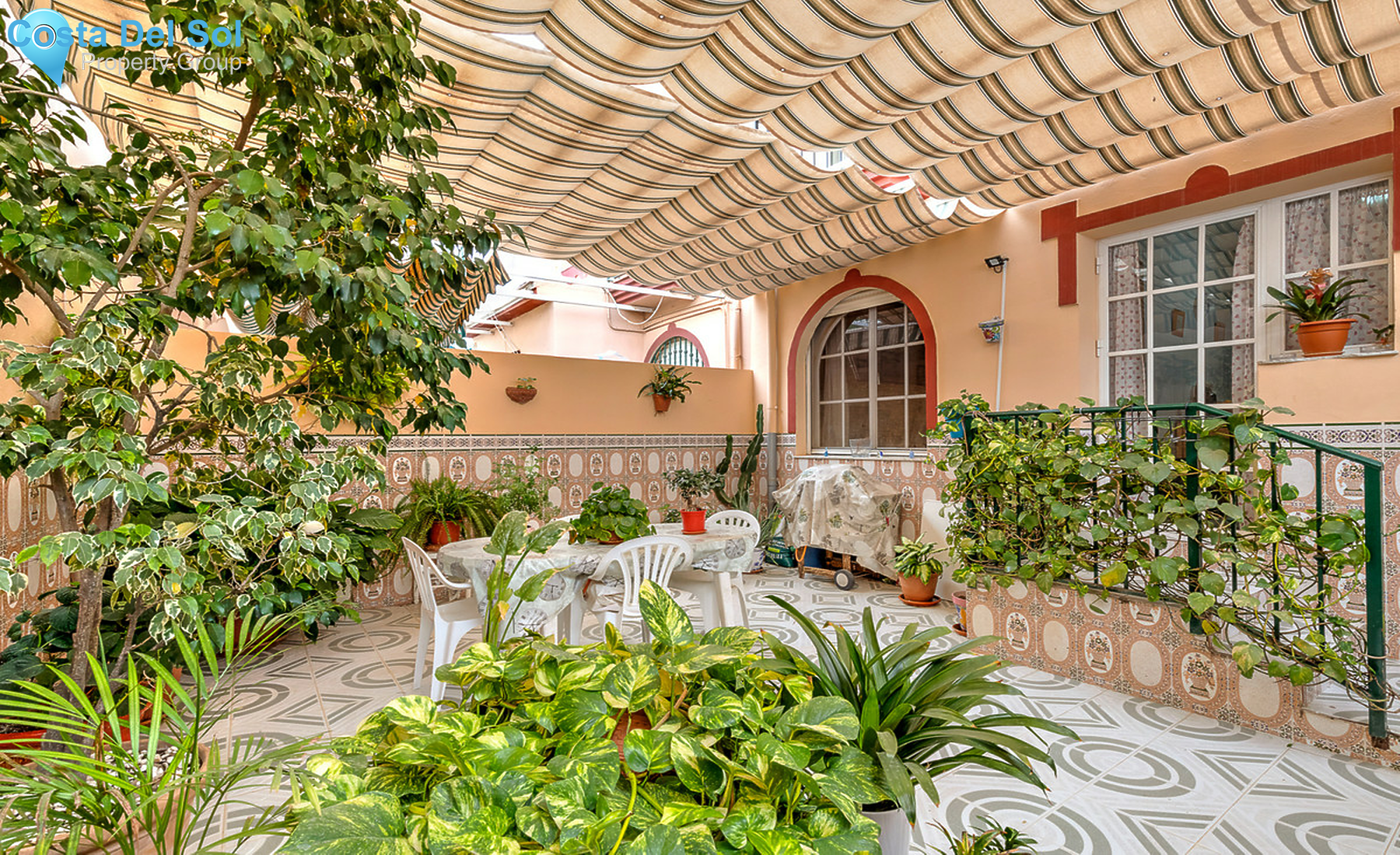 Detached Villa in Las Lagunas-695673