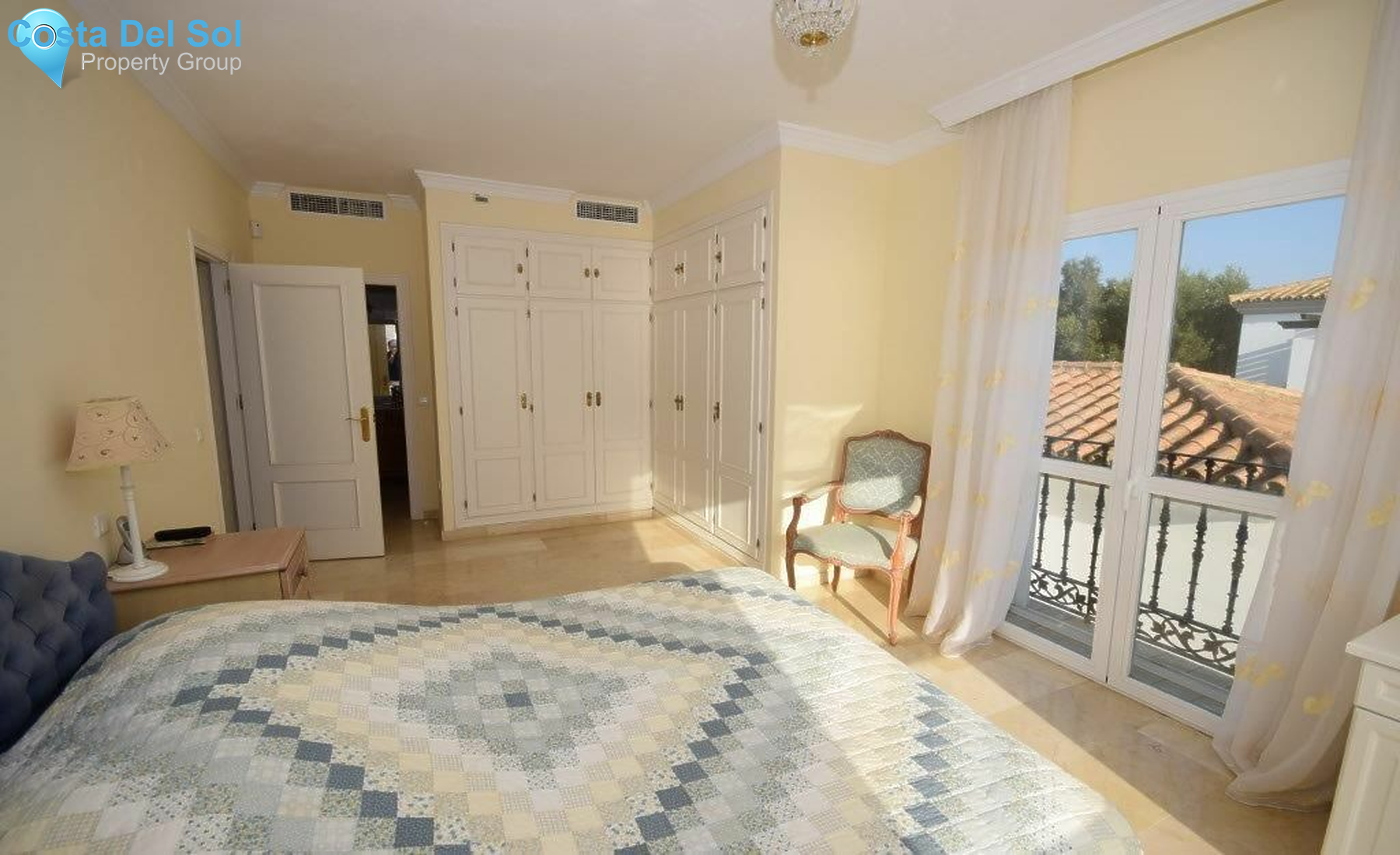 Detached Villa in Manilva-1200632