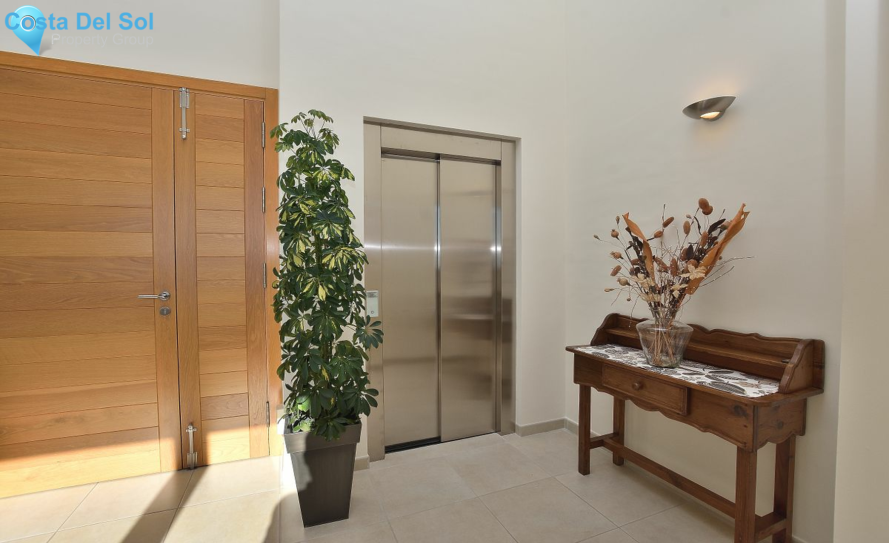 Detached Villa in Marbella-1127672
