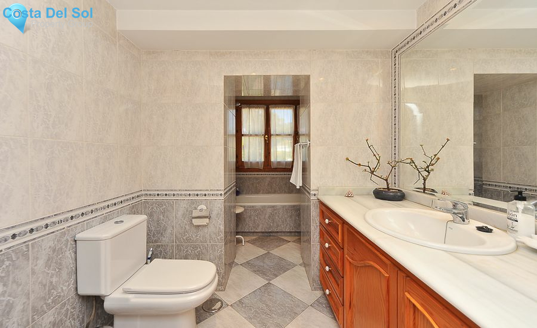 Detached Villa in Marbella-1134528
