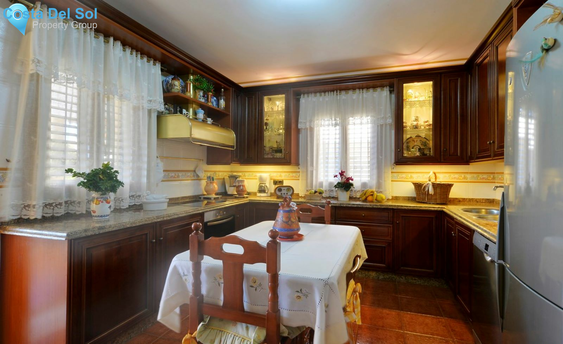 Detached Villa in Marbella-1205066