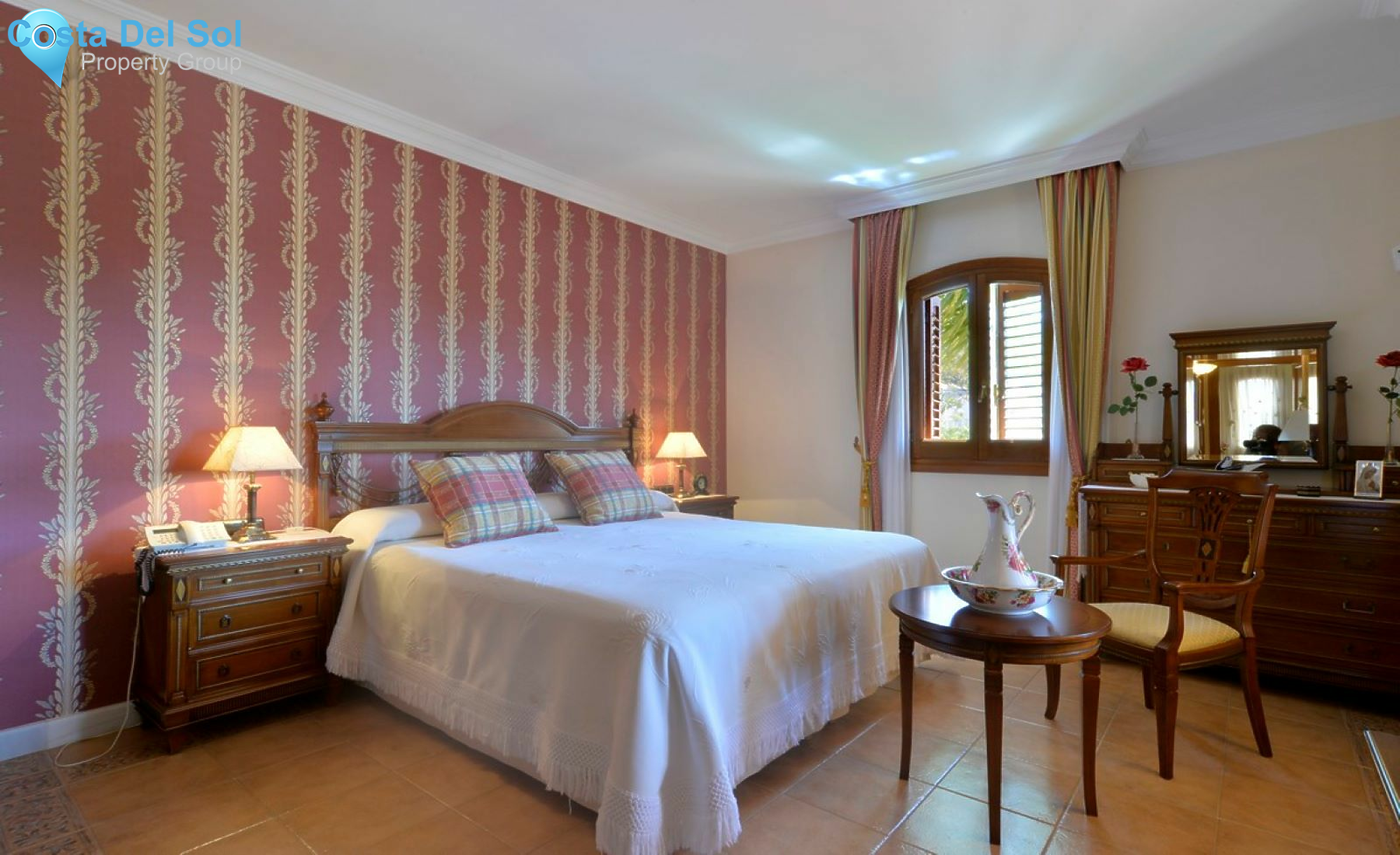 Detached Villa in Marbella-1205055