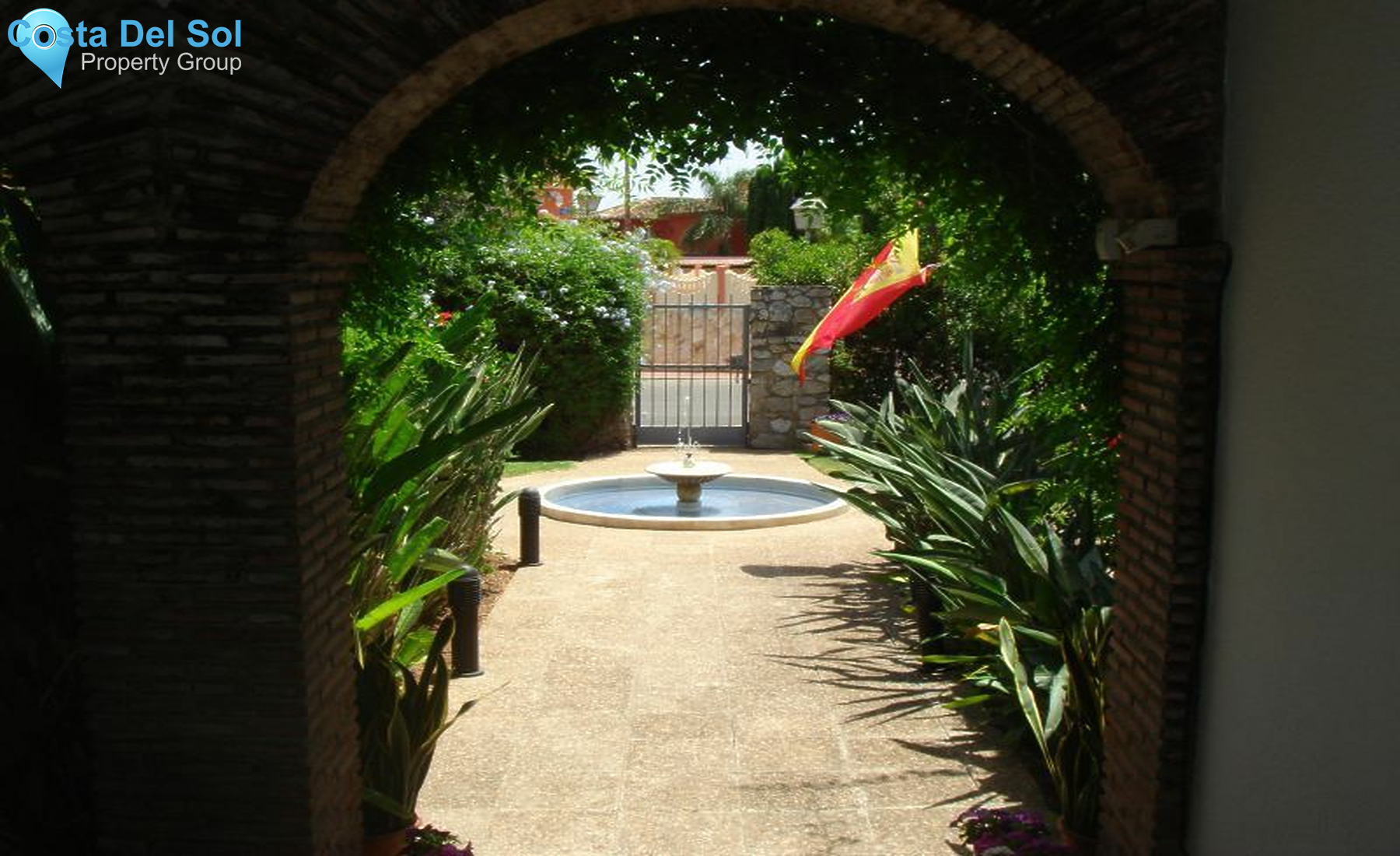 Detached Villa in Marbella-1206935