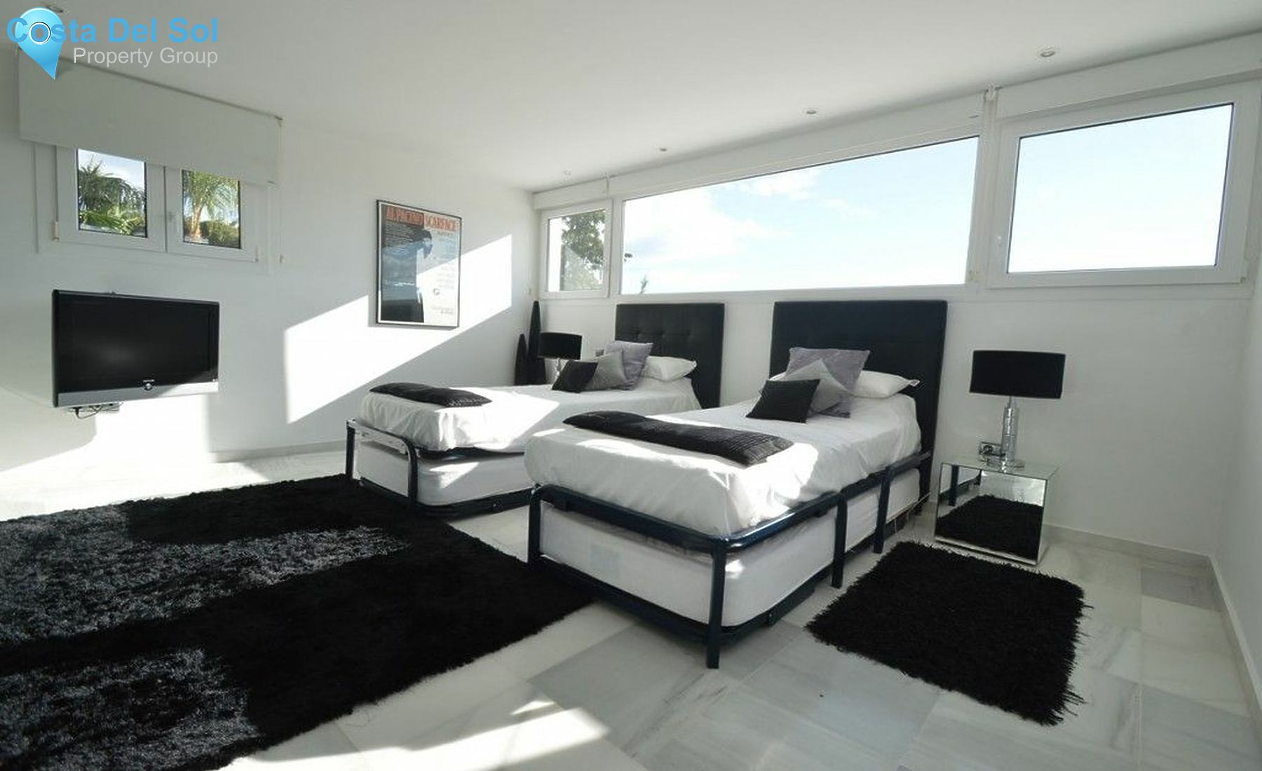 Detached Villa in Marbella-1223360