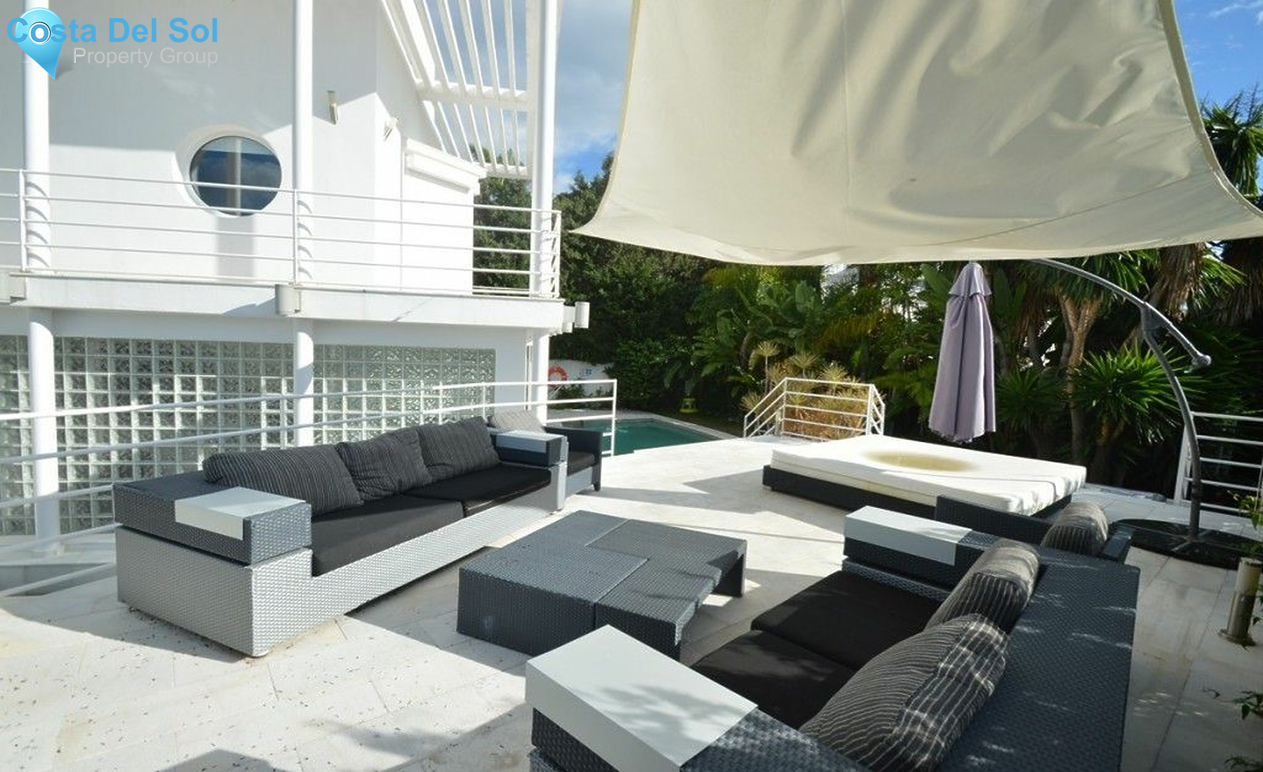 Detached Villa in Marbella-1223344