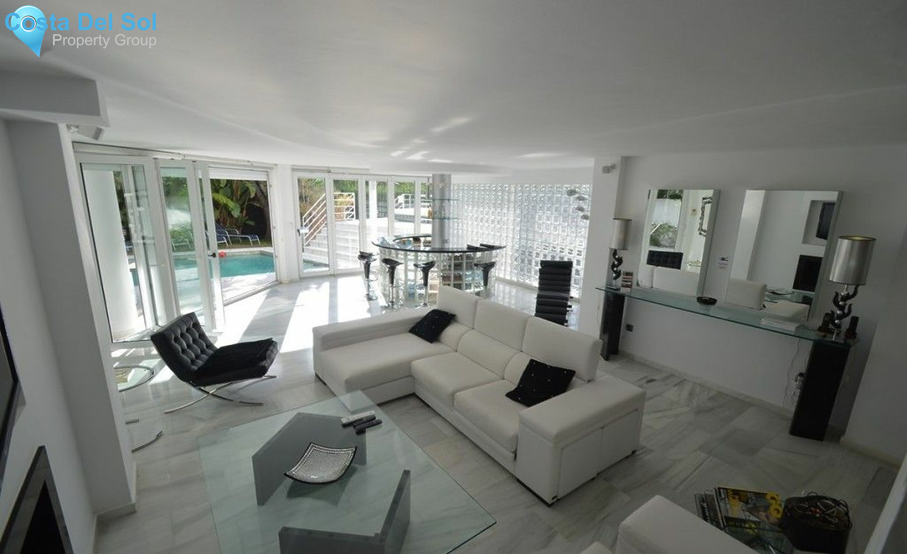 Detached Villa in Marbella-1223347