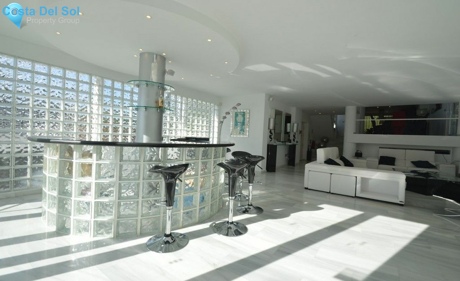 Detached Villa in Marbella-1223350