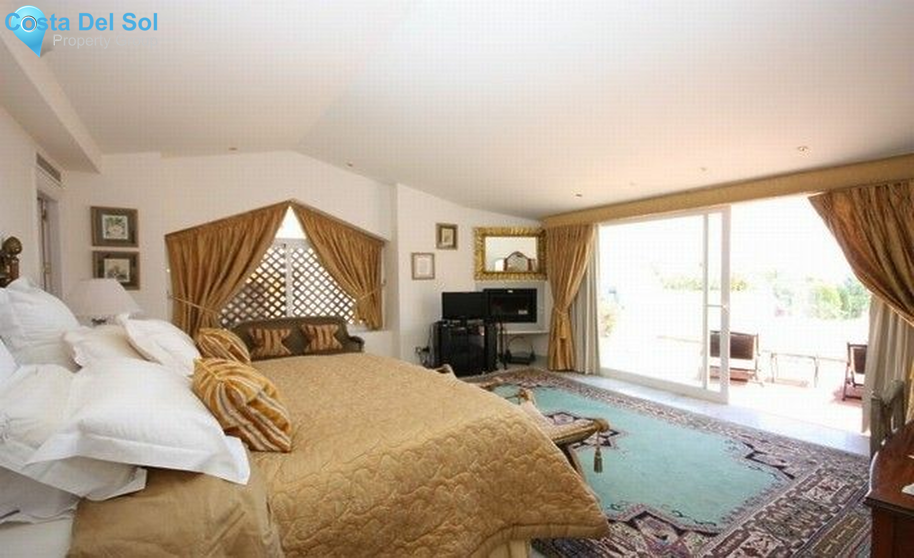 Detached Villa in Marbella-1224885
