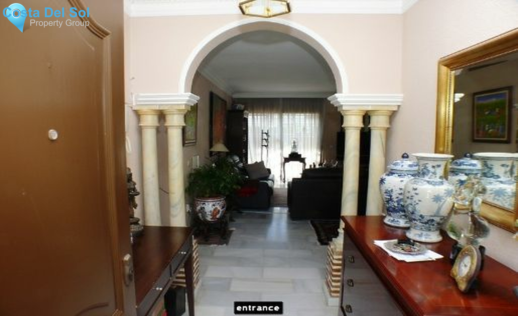 Detached Villa in Marbella-1228683