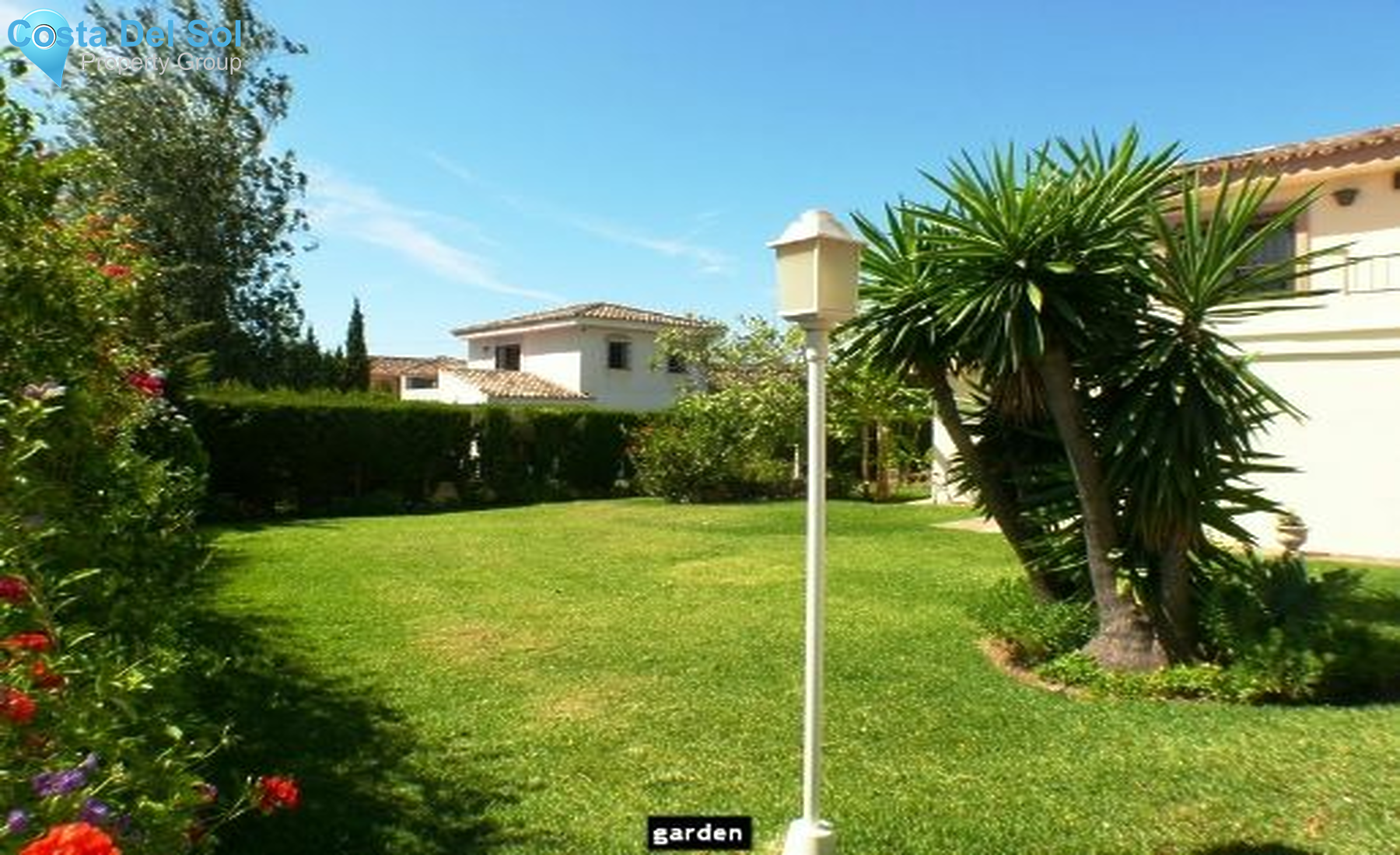 Detached Villa in Marbella-1228692
