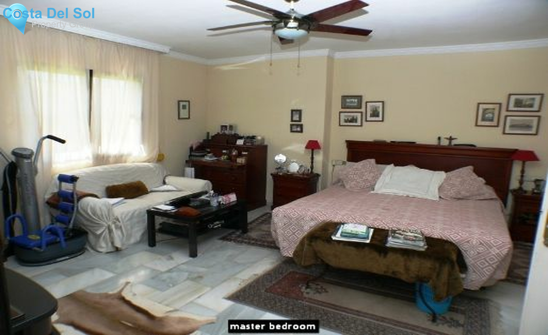Detached Villa in Marbella-1228677